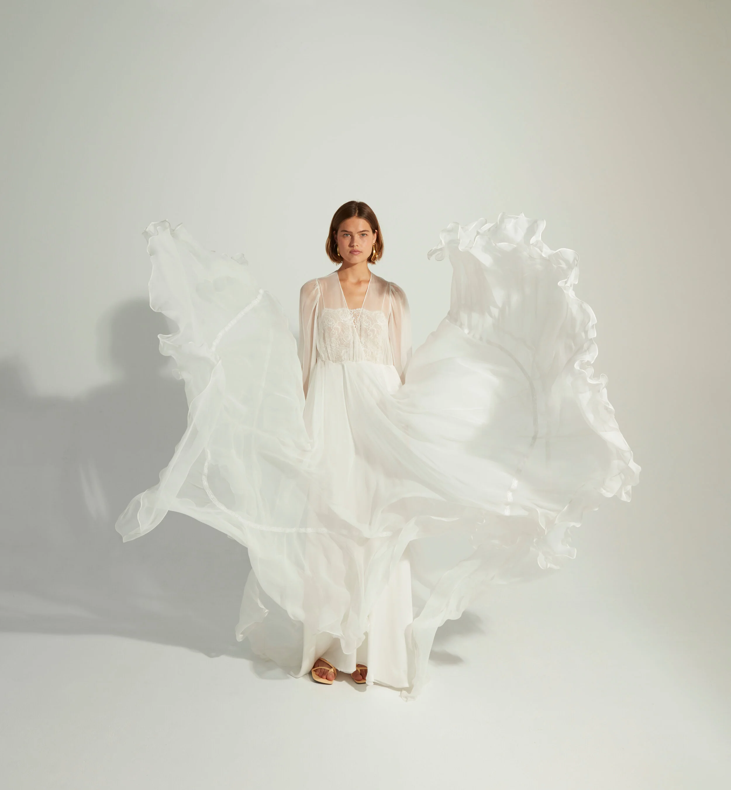 robe brodée blanche