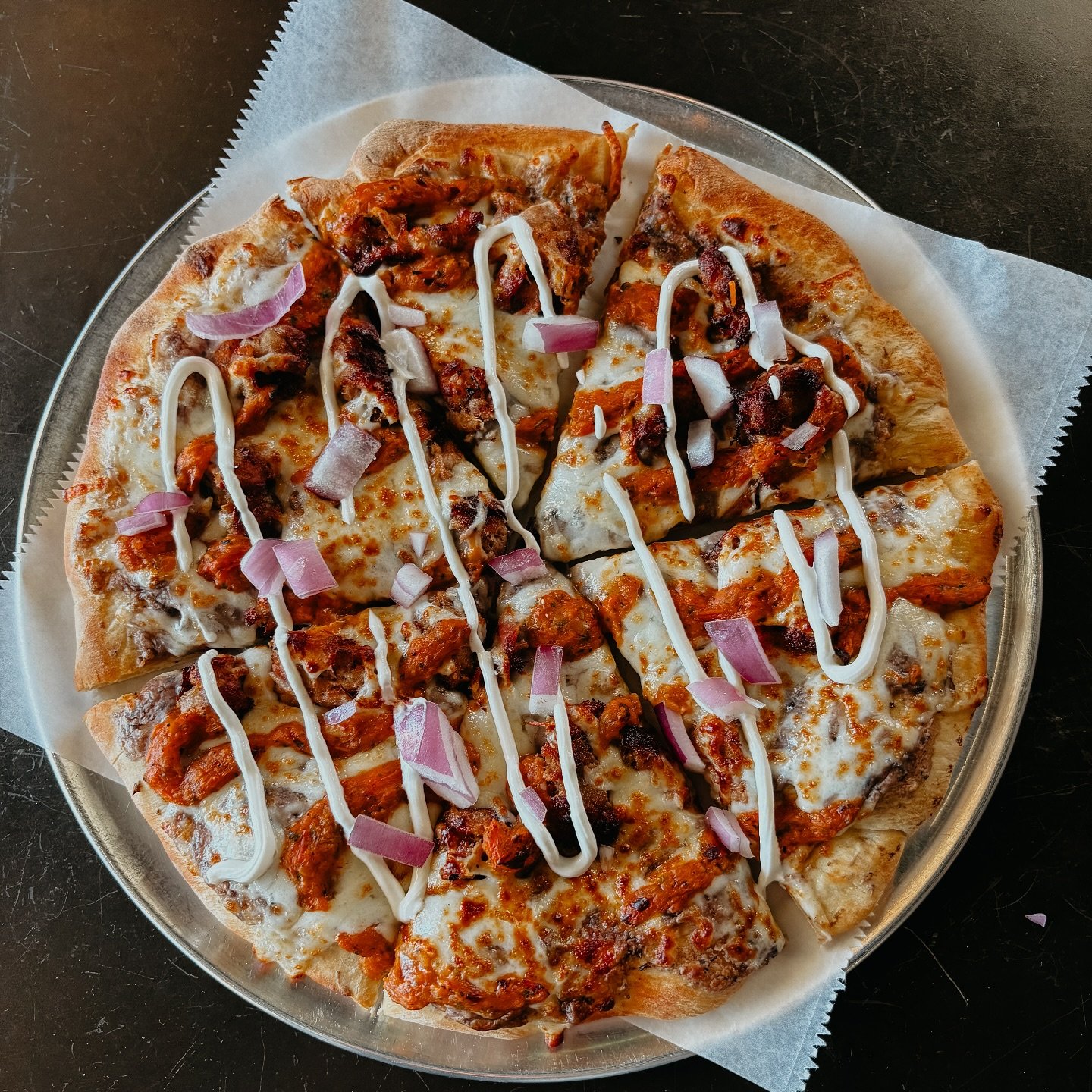 May is coming and that means it’s almost time for the carnitas pizza to make its return 🍕 🐷👏🏽