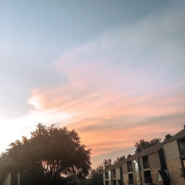 Sometimes all the heart and mind needs is a cotton candy sunset to know that tomorrow has the opportunity to be beautiful, too. Let&rsquo;s watch Him do it again! 🙌🏼