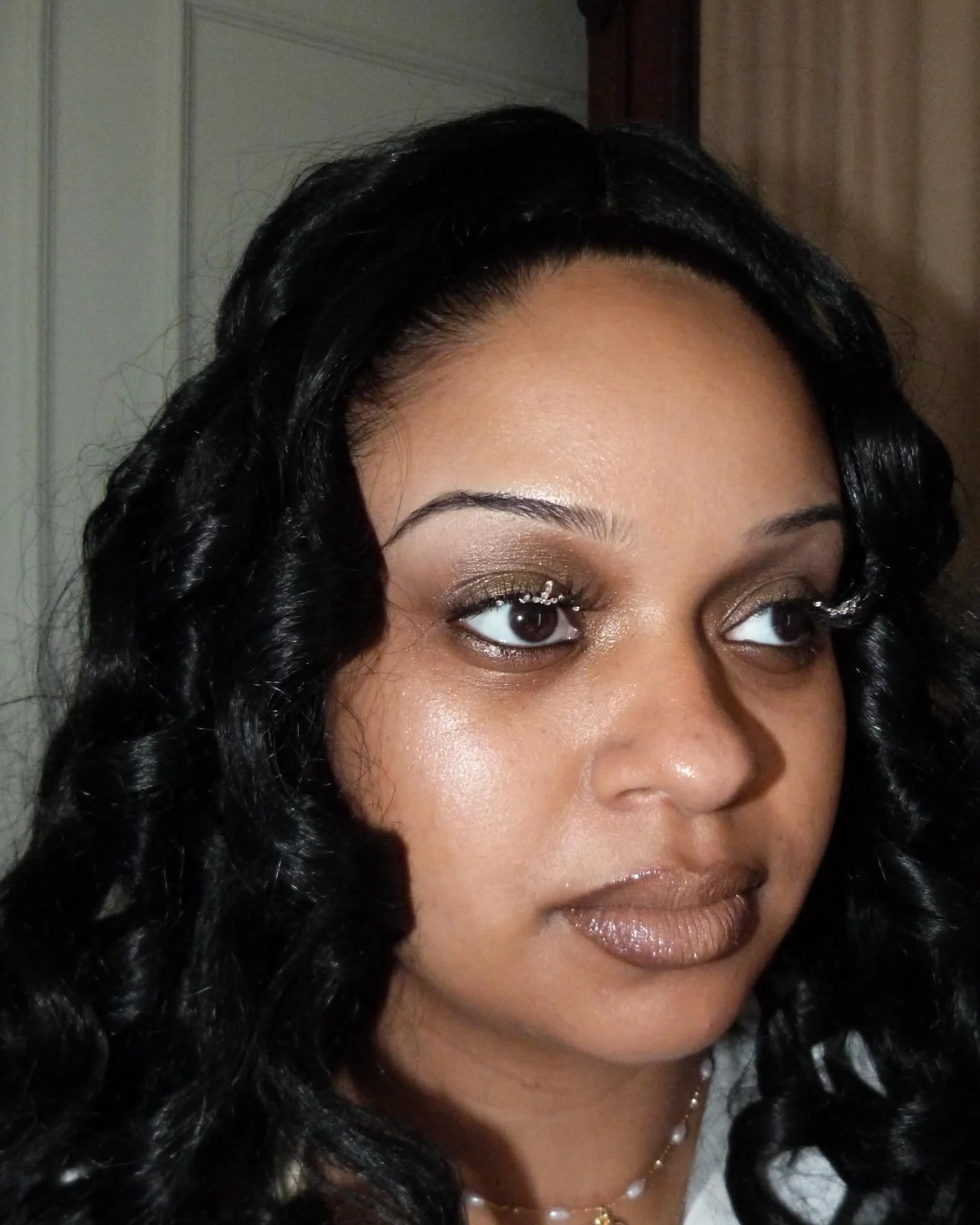 Bts of beautiful Natalia 

Using @chantecaille @makeupforever @glossier @patmcgrathreal 

Custom bedazzled lash 

Nat&aacute;lia for @converse_europe 
Shot by @ereaferreiro 
Make up Eumemoi 
Hair @mayukonakae___ 
Styling @mejataserud 
Casting @lauren