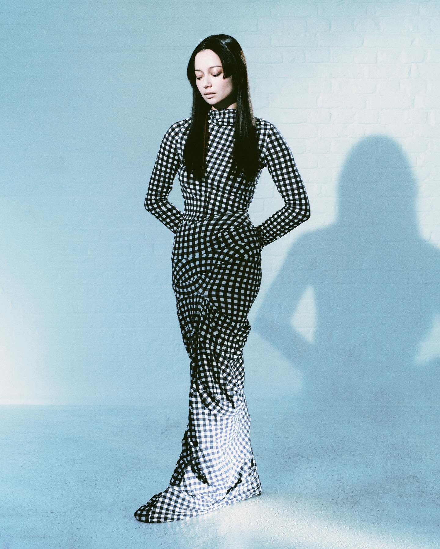 Sweet nothing for  @aroarchive &lsquo;s second instalment of archival Comme Des Gar&ccedil;ons exhibition

Photography by @director.of.doom
Styling by @iammattking
Hair by @keitakanohair
Make Up by @vivianemelomua

#archive #commesdesgarcons #editori