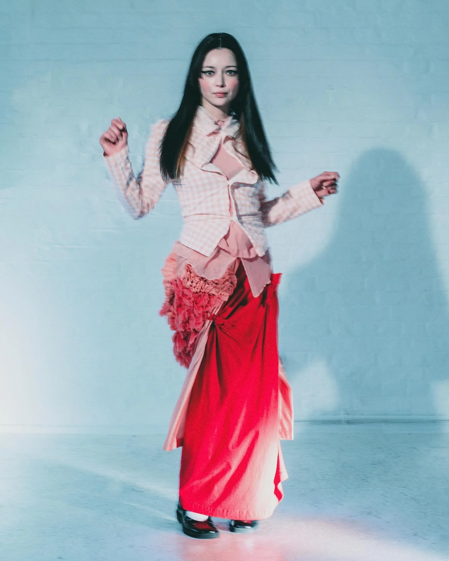 @lucindachua for @aroarchive 

Photography by@director.of.doom
Styling by @iammattking
Hair by @keitakanohair
Make Up by @vivianemelomua

#archive #commesdesgarcons #editorialmakeup #editorialmakeupartist
#archive #commesdesgarcons #editorialmakeup #