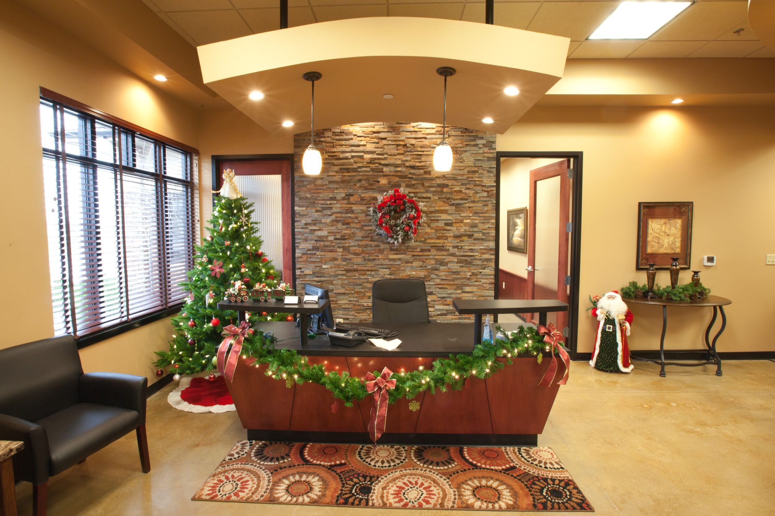 Front desk in an office at Centennial Park