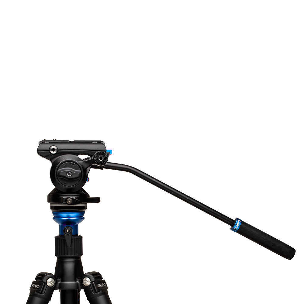Benro S4 Pro Tête vidéo Fluide à Base Plate 4 kg Maximum 1 et 2 avec Bras panoramique contrepoids en 2 étapes Supports pour Accessoires de 6,35 mm à 20 S4PRO Support de tête 3/8-16 