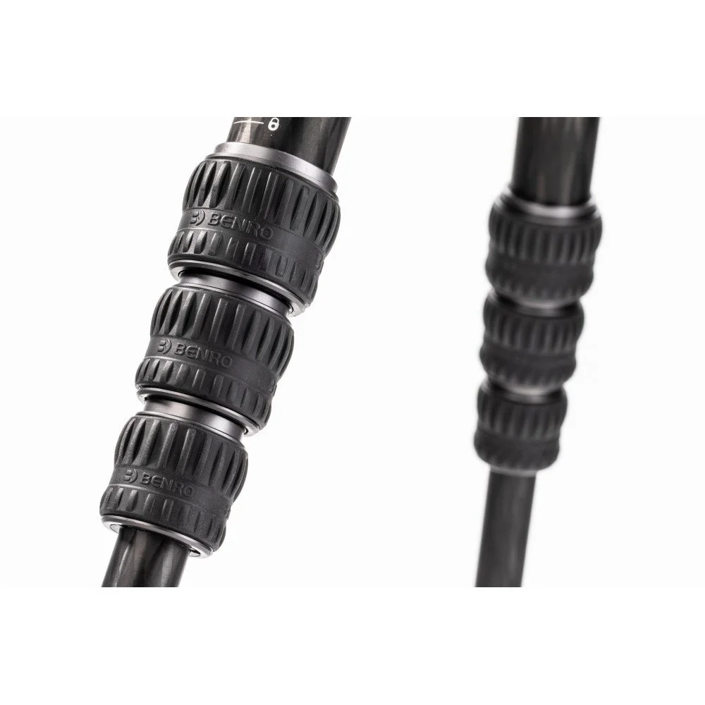 FRHN24CVX25_PT18_TwistLegLock.jpg