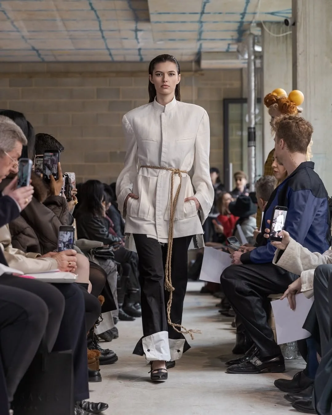 KELTIE @keltiereed walking for @yuhanao.official at #LFW 

CREATIVE DIRECTOR: YUHAN AO @yuhan.ao
SHOW PRODUCER: MEIHUI LIU @meihuiliu8
RUNWAY PHOTOGRAPHY: HEO JANGBEOM @heojangbeom
SHOW STYLING: MAO MIYAKOSHI @mao_miyakoshi
MAKE UP: NEUSA NEVES @neus