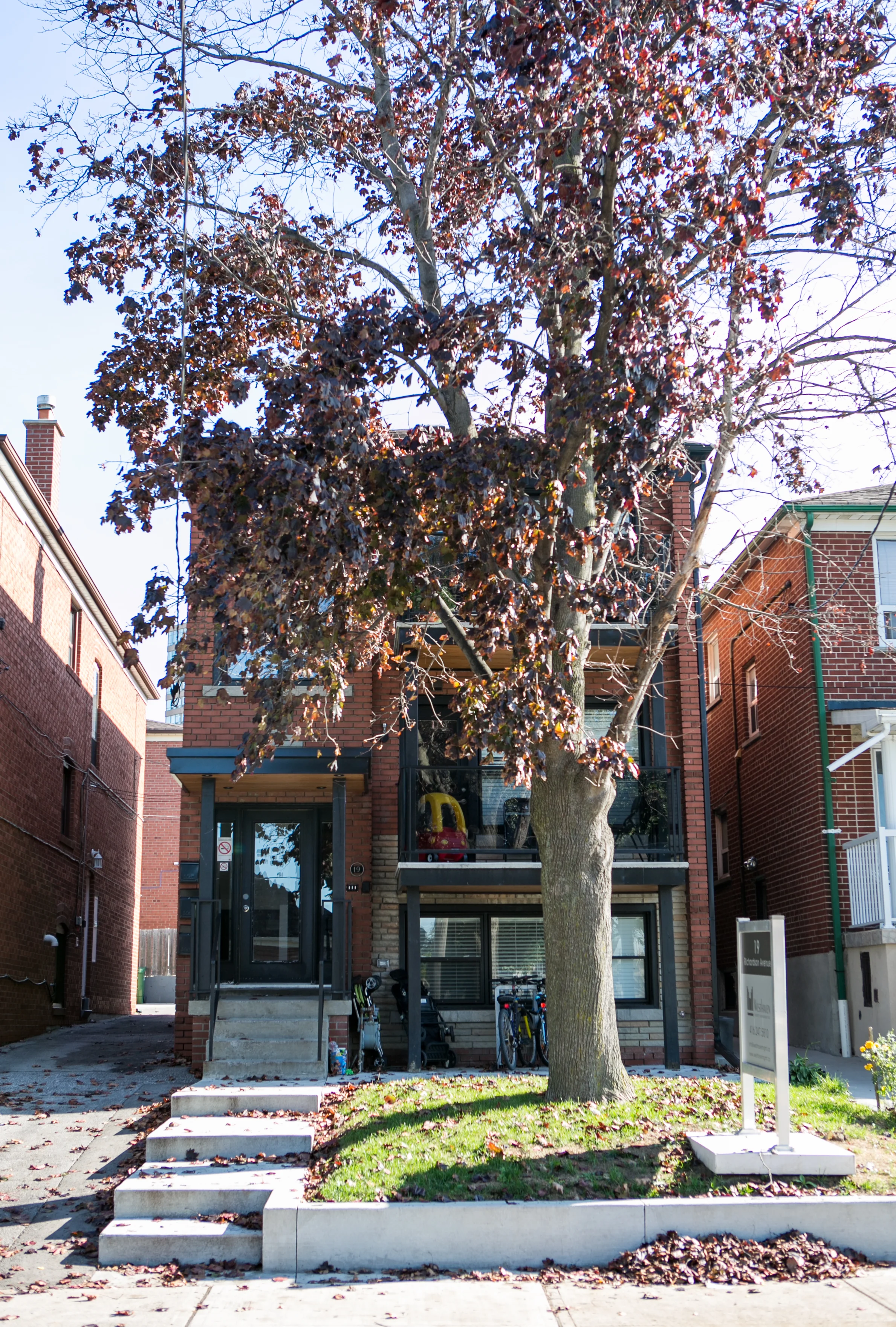 toronto-residential-property-management-19-richardson-ave.jpg