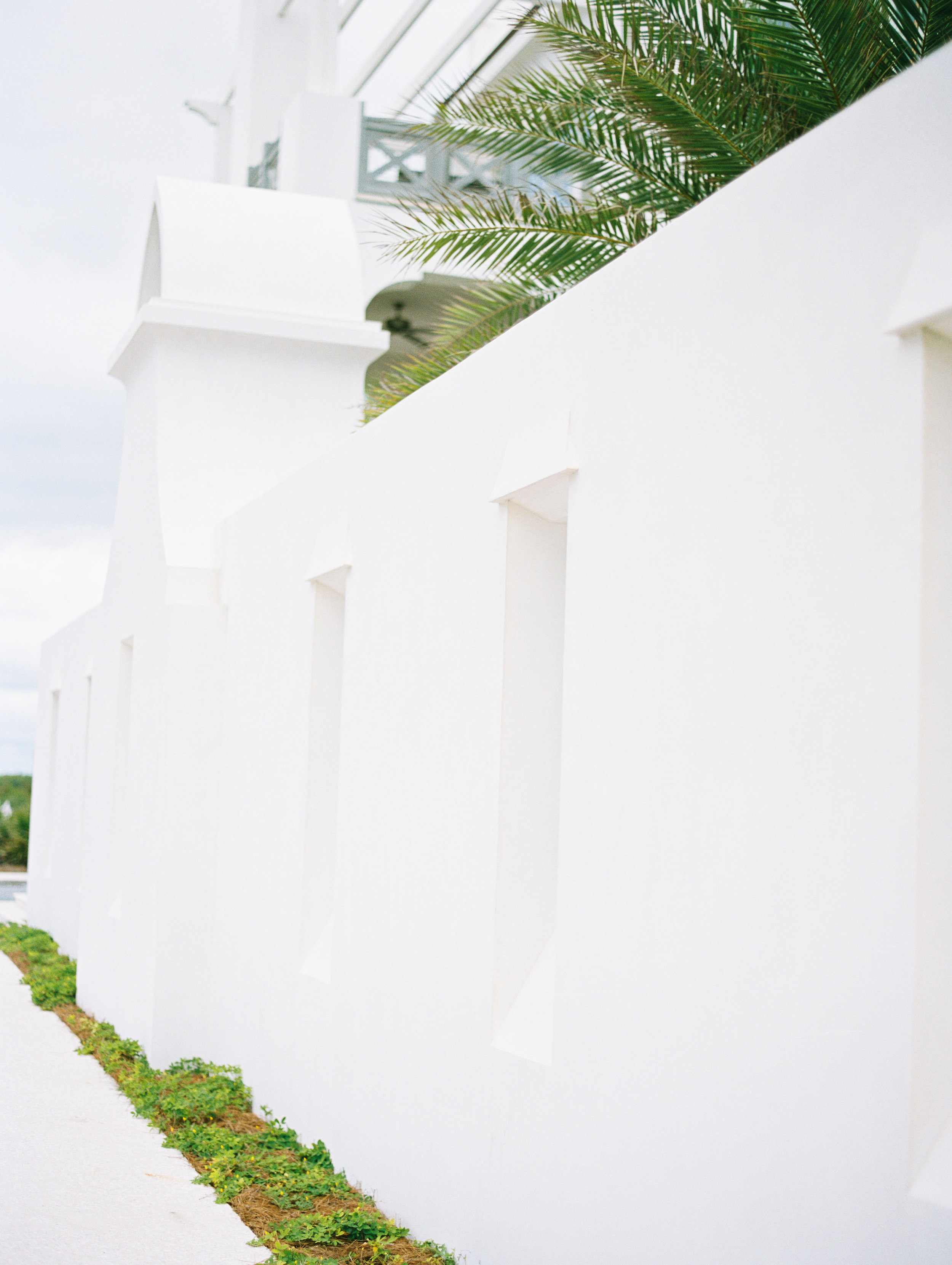 LaurenKinsey_JessicaSloane_JessicaZimmerman_GreeceWeddingPhotographer_AlysBeach046Unearthing.tc-Unearthing.tc.JPG