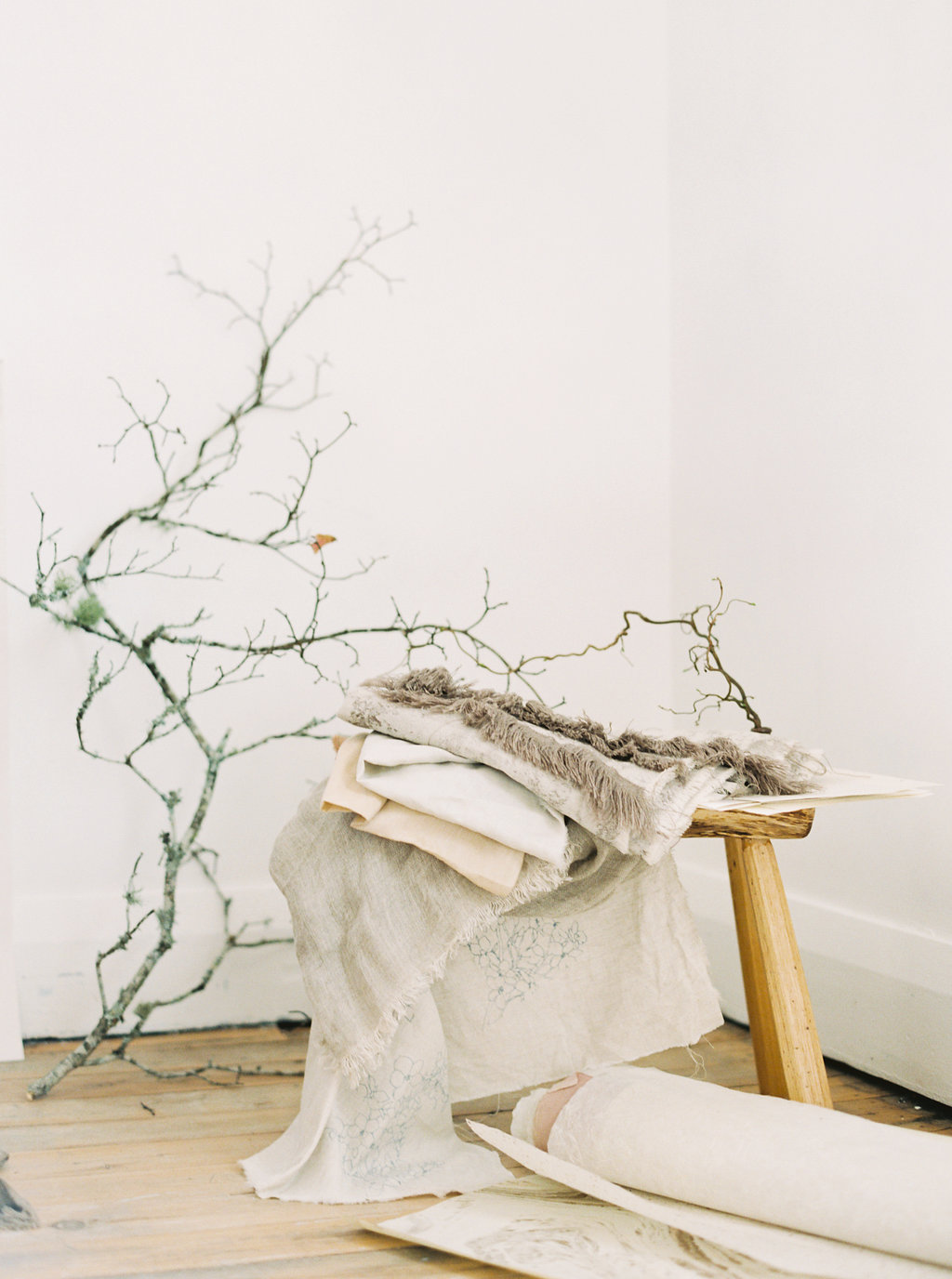 sandra-chau-stylist-fine-art-branding-shoot-mishku-studio-canvas-fabric-unearthingtc.jpg