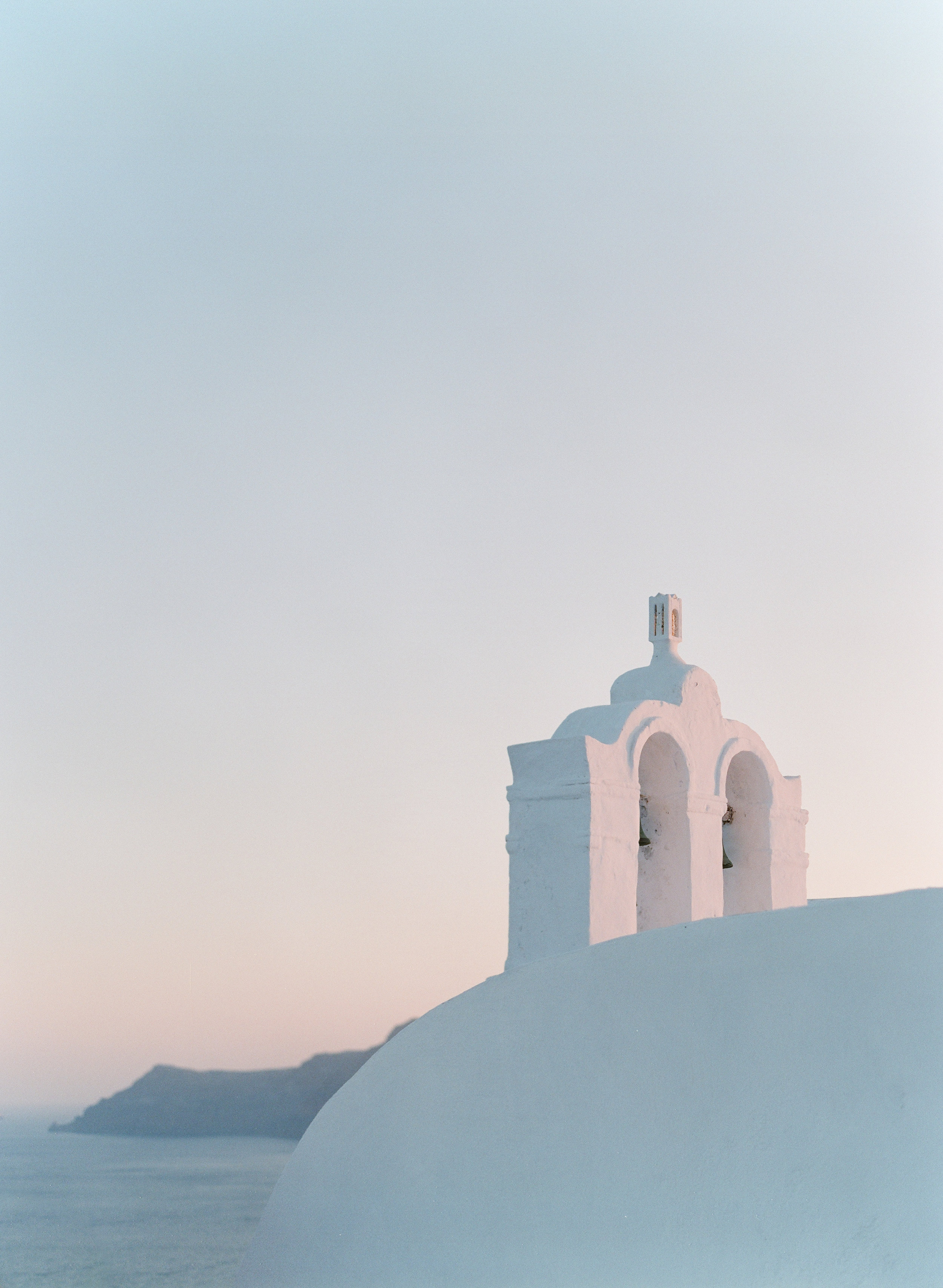 mollycarr-travel-destinationphotography-creativetravel-artists-filmphotography-unearthingtc-sunset-greece-ocean.JPG