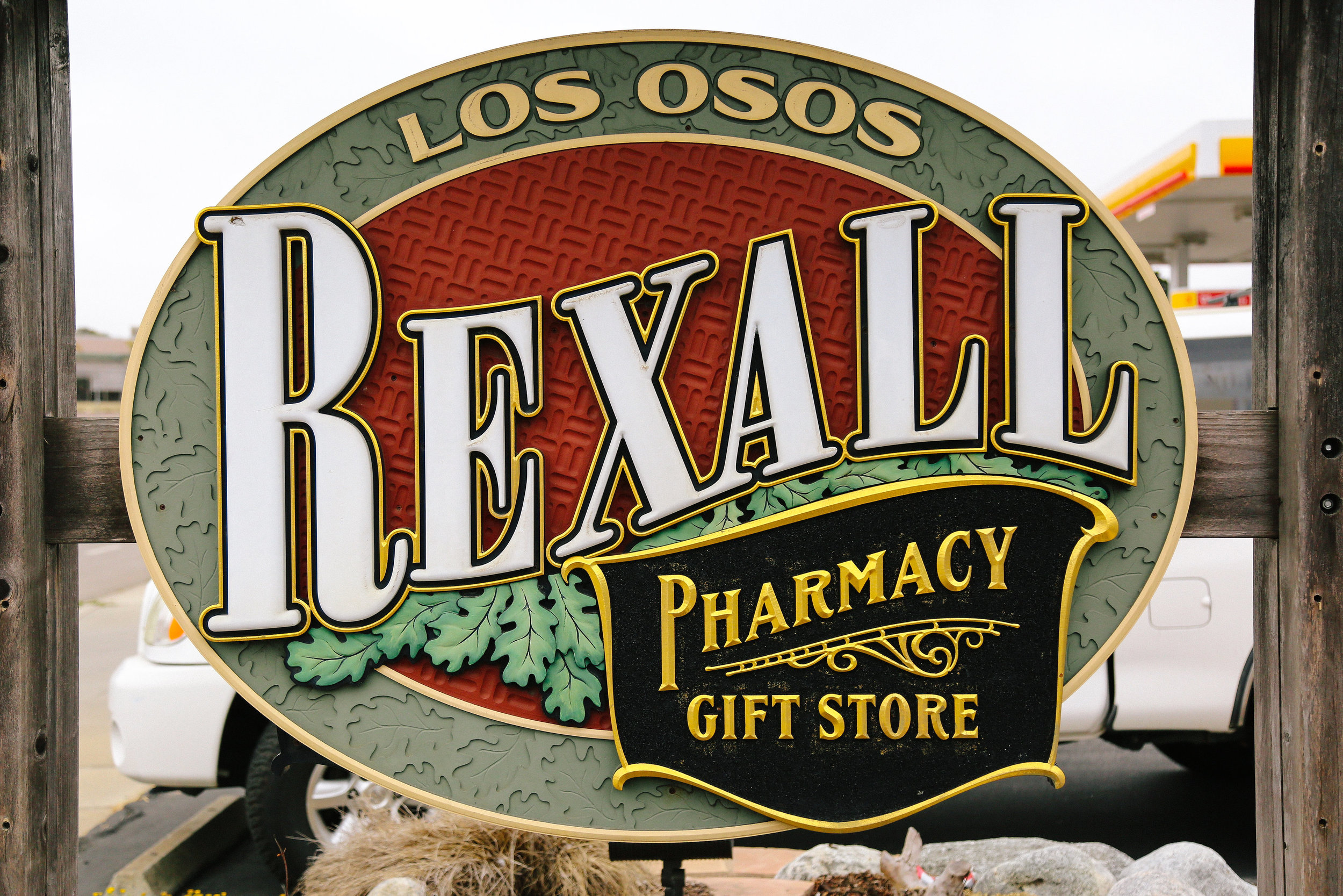 rexall-los-osos-2.jpg