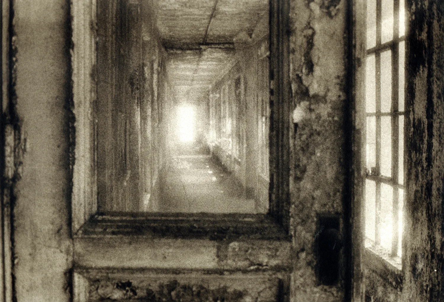 EllisIsland.jpg