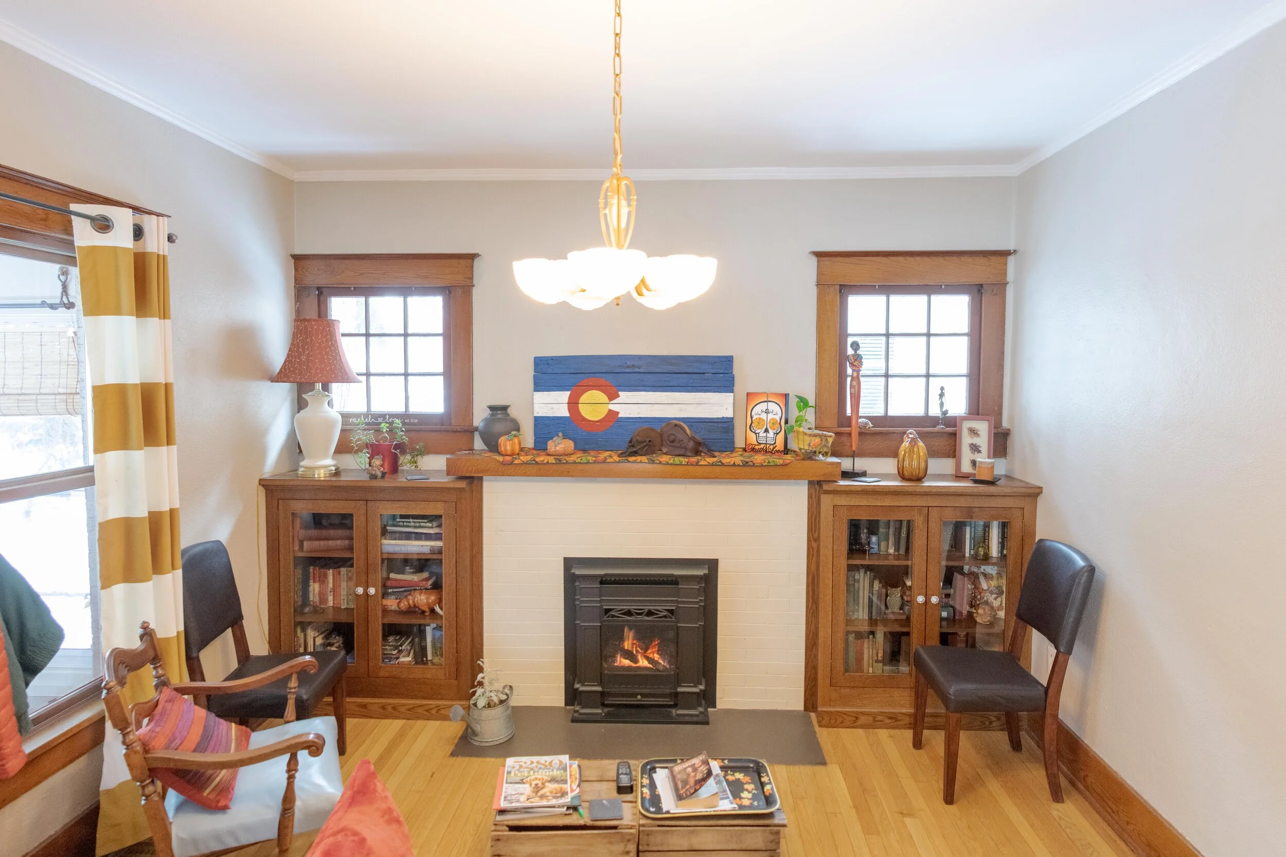 Our NFI-Certified technicians put this unique portrait-style Valor Portrait gas insert into a beautifully remodeled Denver home.