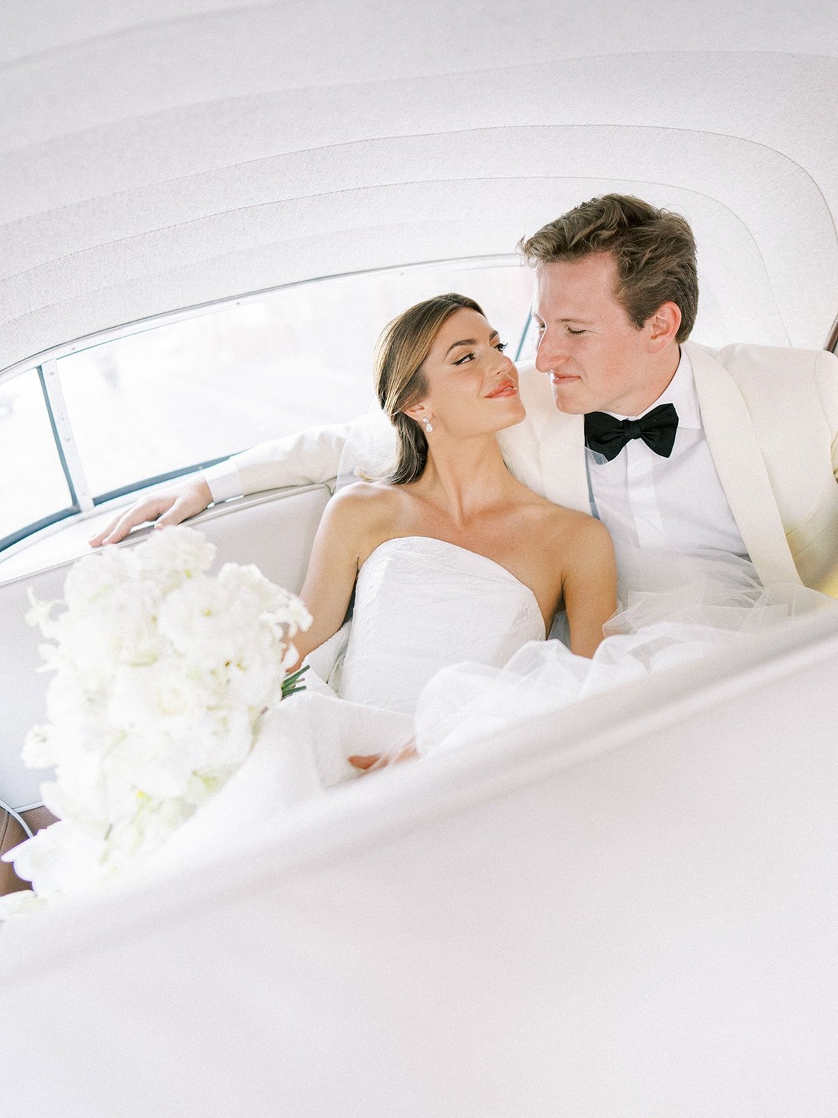 The Packards, moving from their ceremony in town to a countryside cocktail hour to the glorious reception tent. With gusto! 🥂