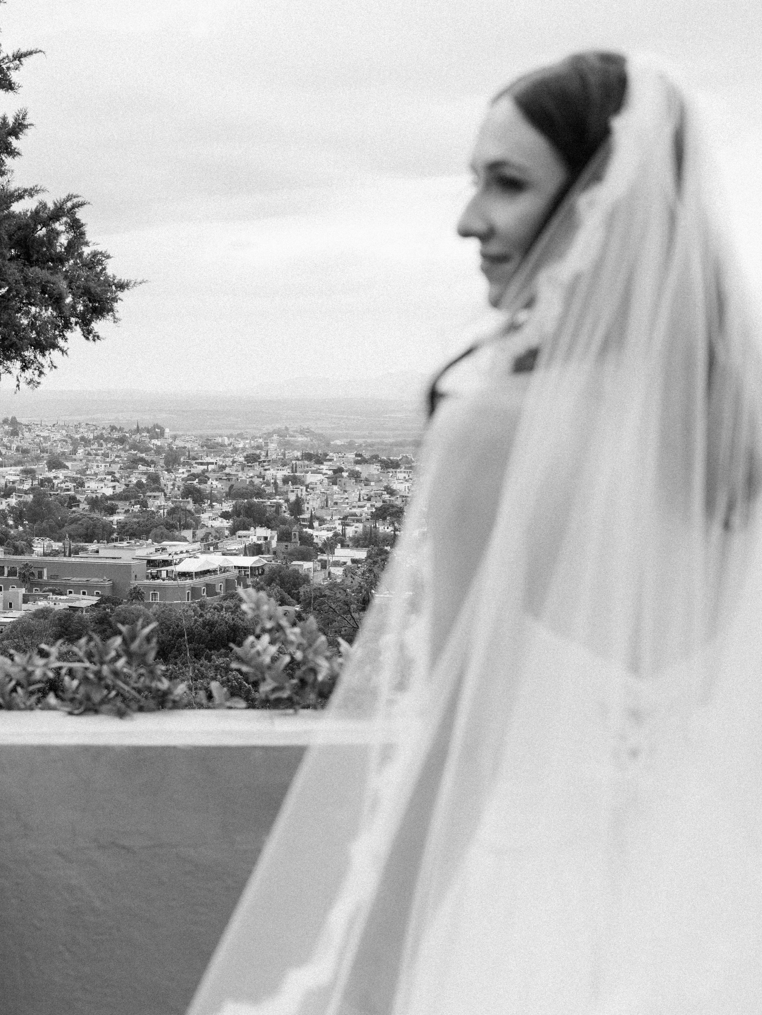 Tay &amp; Jay got married in SMA and it was the perfect day ❤️&zwj;🔥

Always a joy to be back in San Miguel but when it&rsquo;s for a past bride&rsquo;s sister 🥹🥹🥹 so grateful. 

@monserratguerreroweddings @casachorromx @no_ordinary_love____