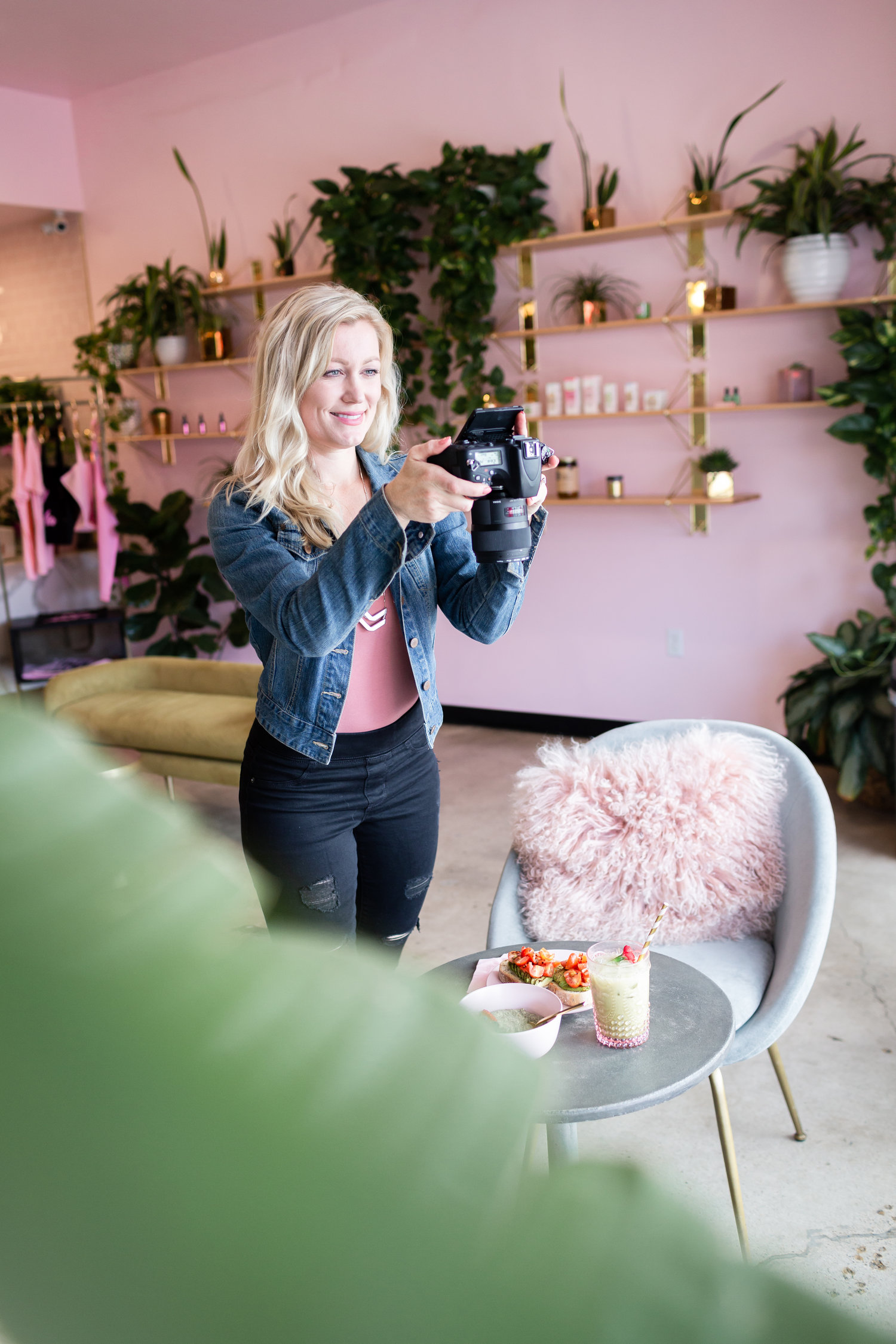 Blogger+Branding+Shots+by+Portrait+Photographer+Studio+Freyja-6+2.jpg