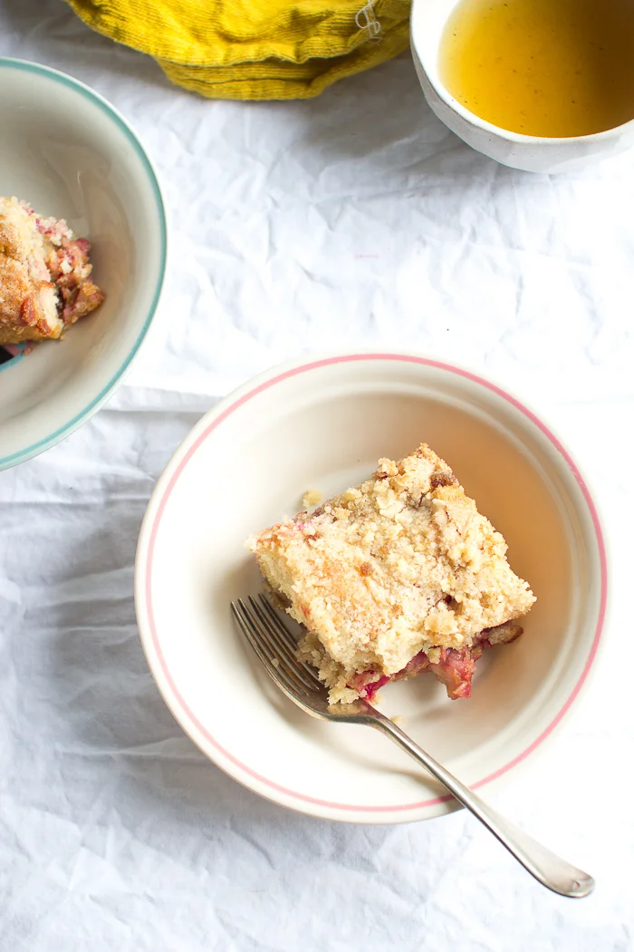 Strawberry Rhubarb Coffee Cake