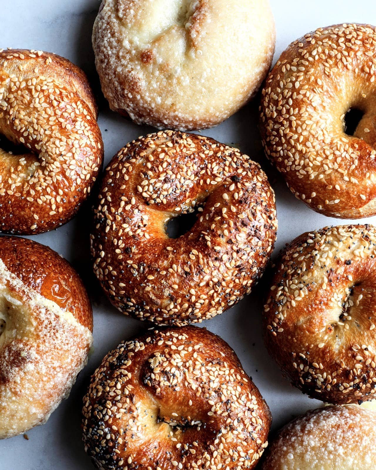 Thursday made better with a dozen of the most delicious bagels. We've been trying to order these bagels for weeks now (they usually sell out in minutes) and they did not disappoint. For anyone living in Seattle and willing to drive @harrysfinefoods i