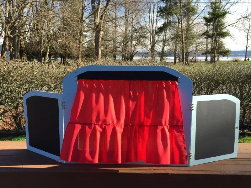 A Tabletop Puppet/Shadow Theater Community Project and a puppet workshop