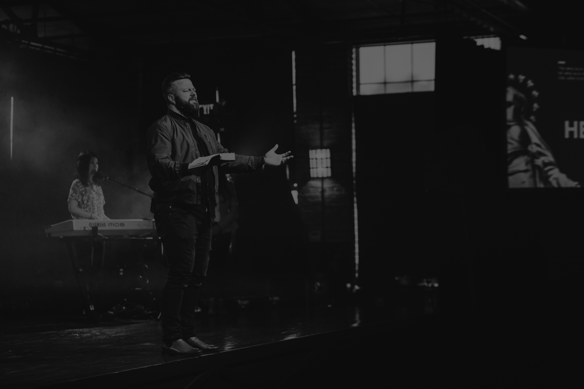 Pastor.jpg