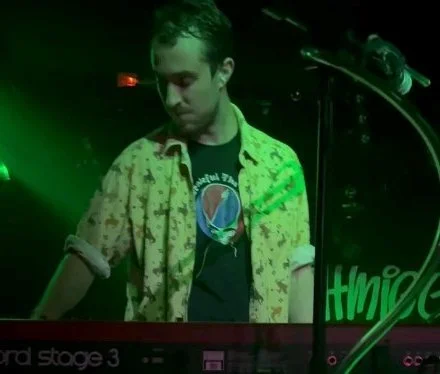  Henry Baldwin on the keys!! Armed with a Nord Stage packed with years of sound design material, Henry brings his studies in Jazz, Rock, and Americana, elevating Bodango with his musical intelligence, vocal harmonies, and skillful courage on the keys