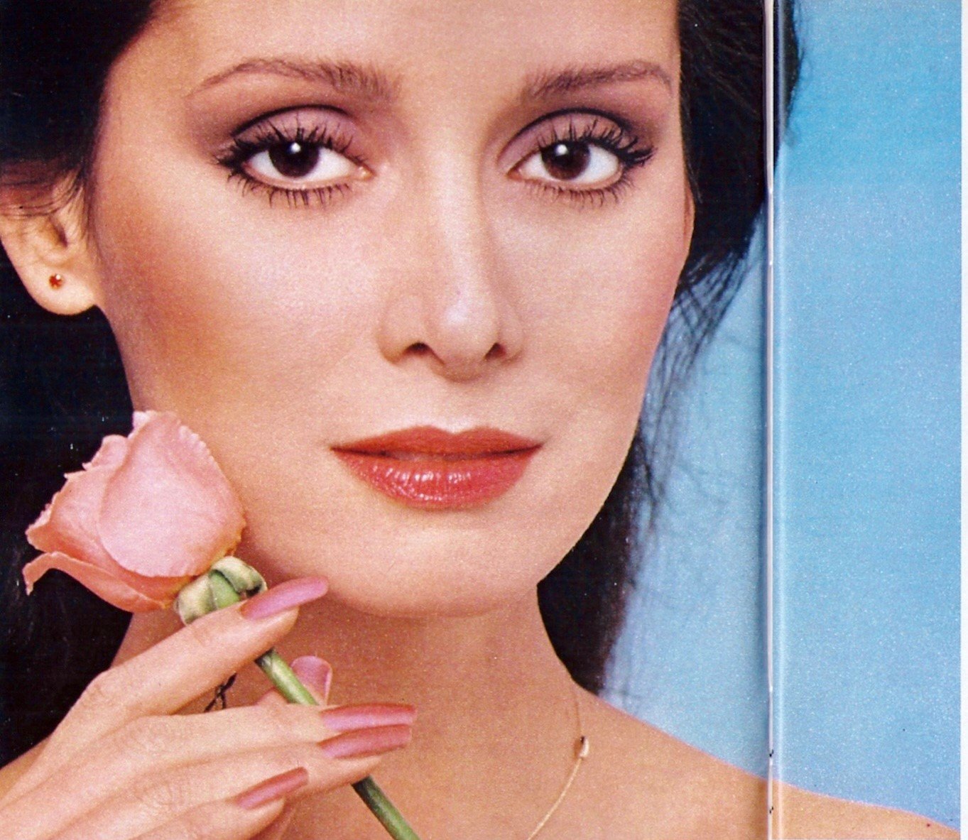 Fingernails with rose.jpg