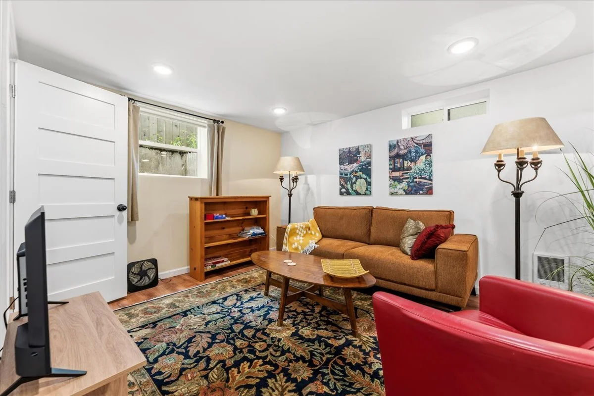 05-1830 N Kilpatrick St Unit B-117.jpg