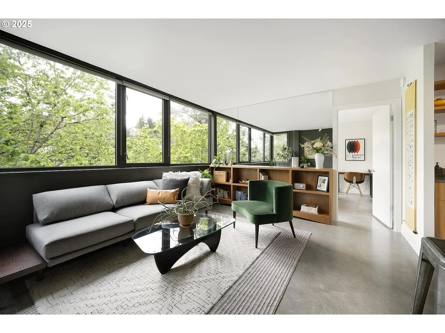 Living-room copy.jpg