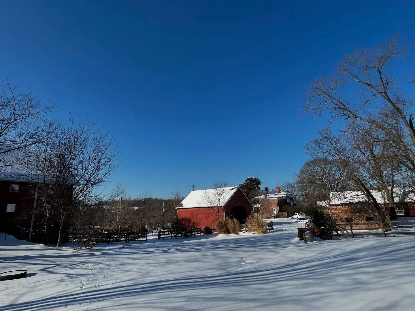 We are still very icy here at the farm! 🧊 Due to the slippy conditions, we will be closed this Saturday 1/31. See you back here on February 7th for our 2024 Sandstone release!