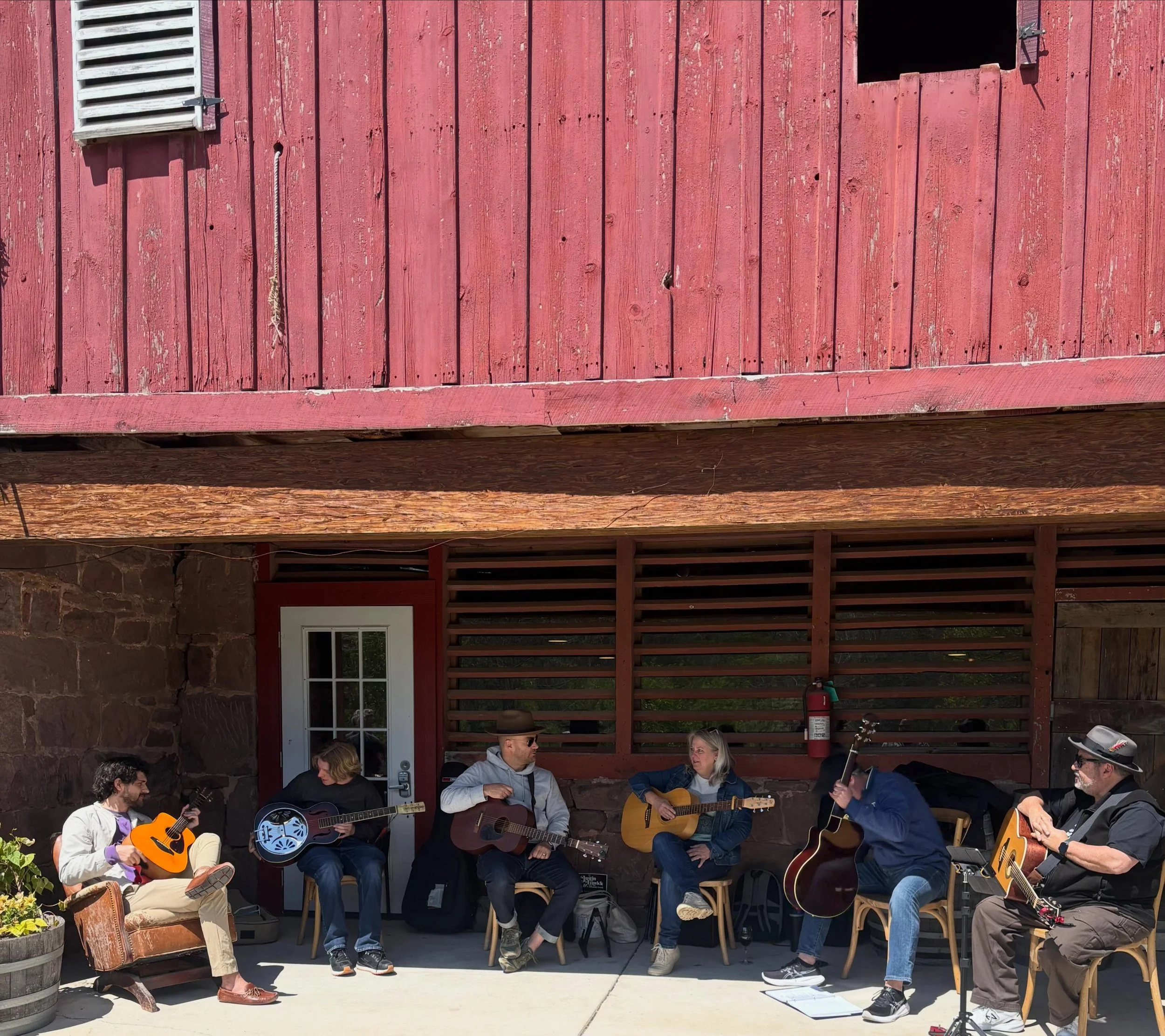 We are doing another acoustic jam musician round tomorrow, Sunday, at Rocklands Farm Winery in Poolesville MD. Join us from 1pm to 4pm and bring your acoustic instruments. This is like an open mic and everyone is welcome to come participate. Tell you