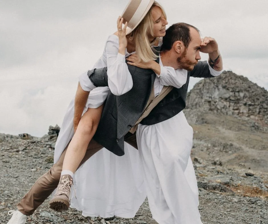 Pros and Cons of Hiring a Wedding Planner