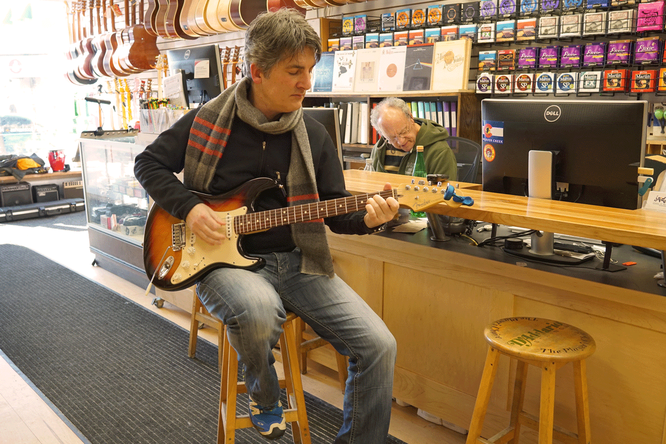 kevin-in-store2.png