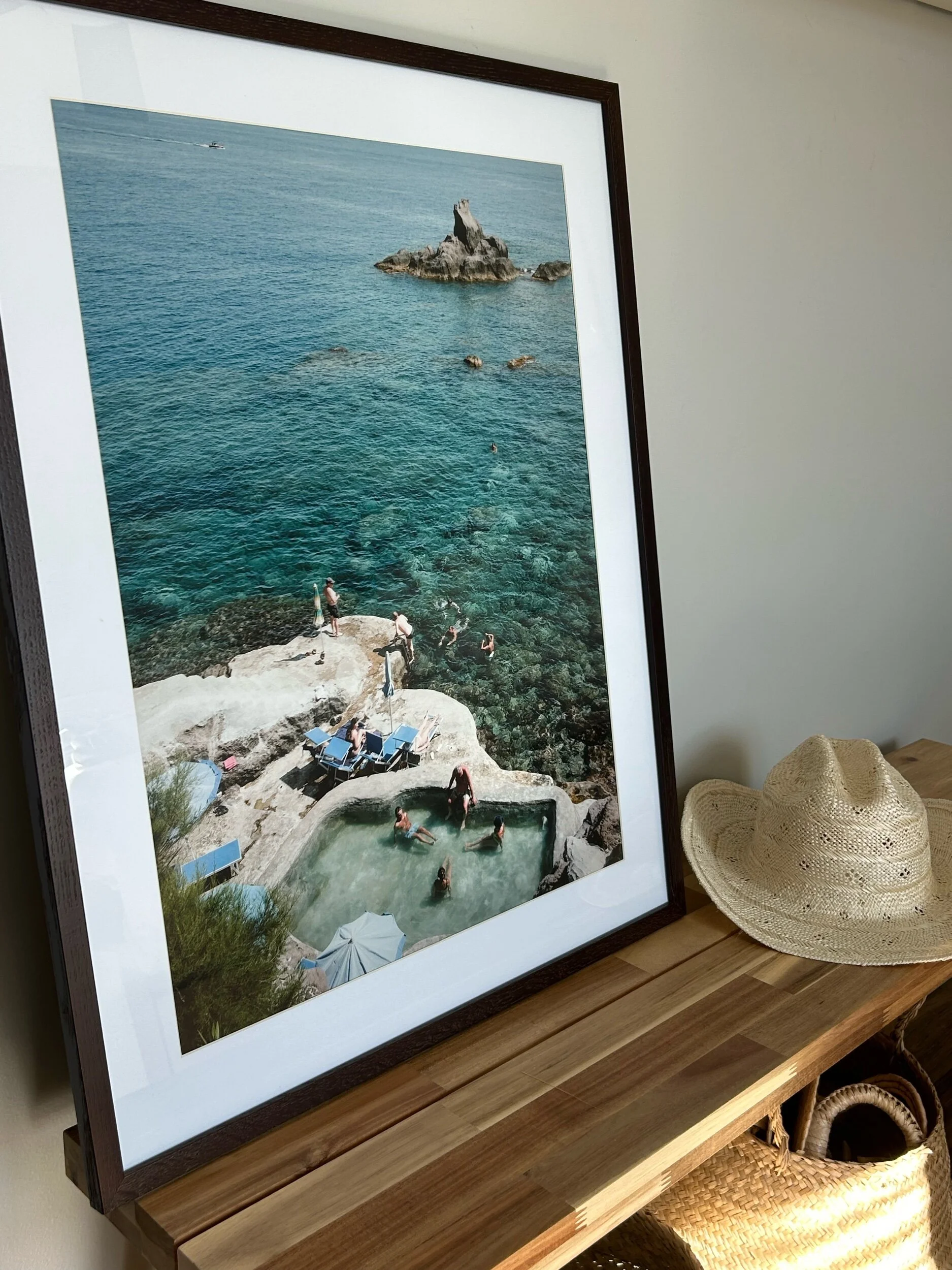 DB092FF0-6B71-4A87-B68A-447A220E7EFA