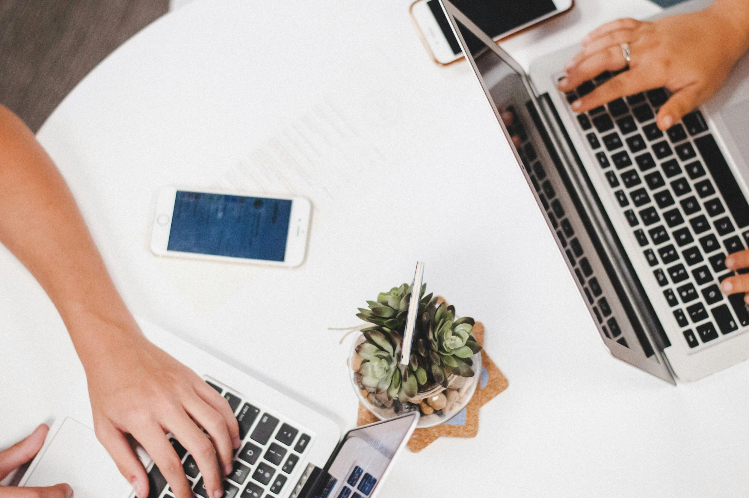 Using SMS and MMS Marketing Legally in 2024: A Guide for Online Businesses