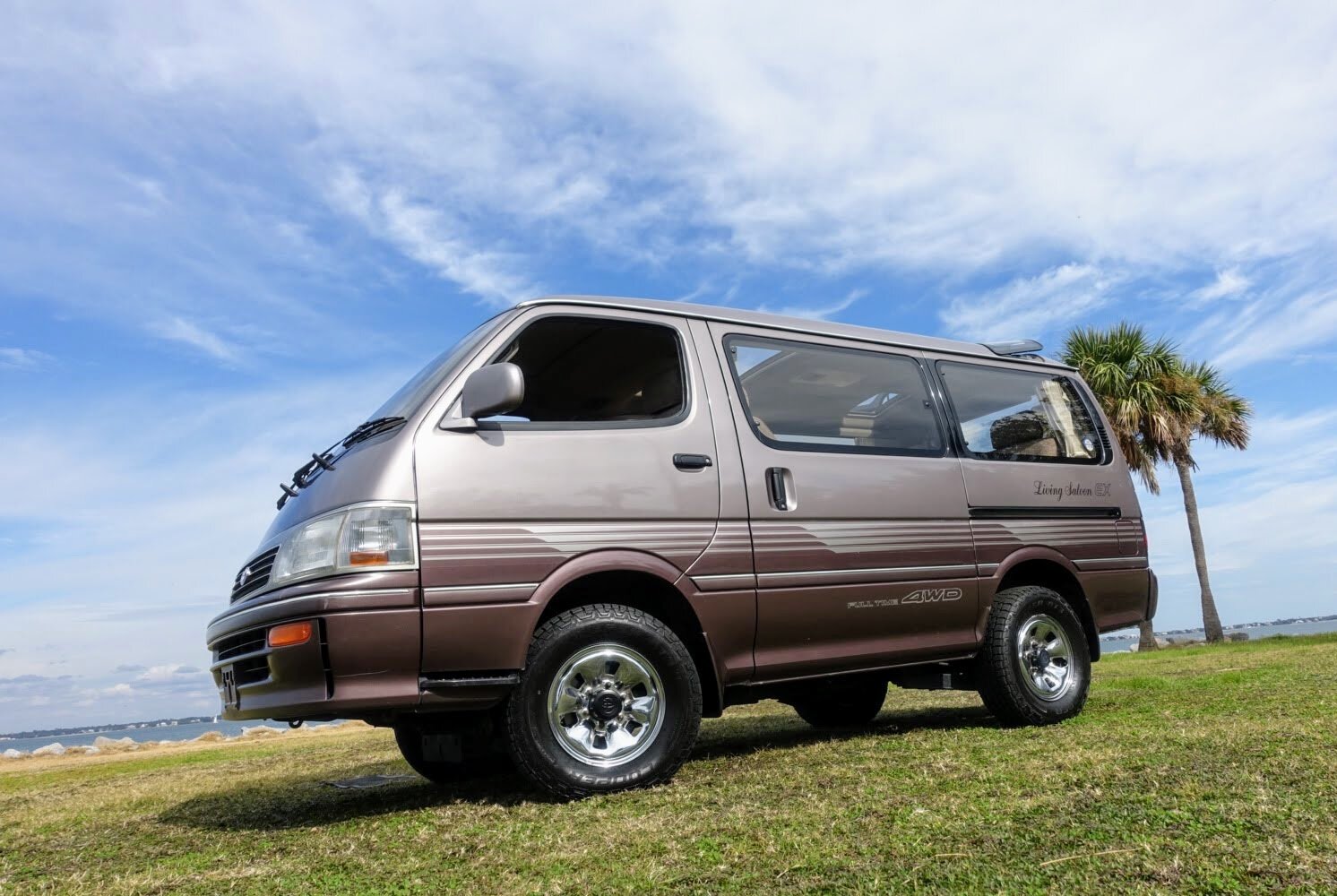 japanese 4x4 vans