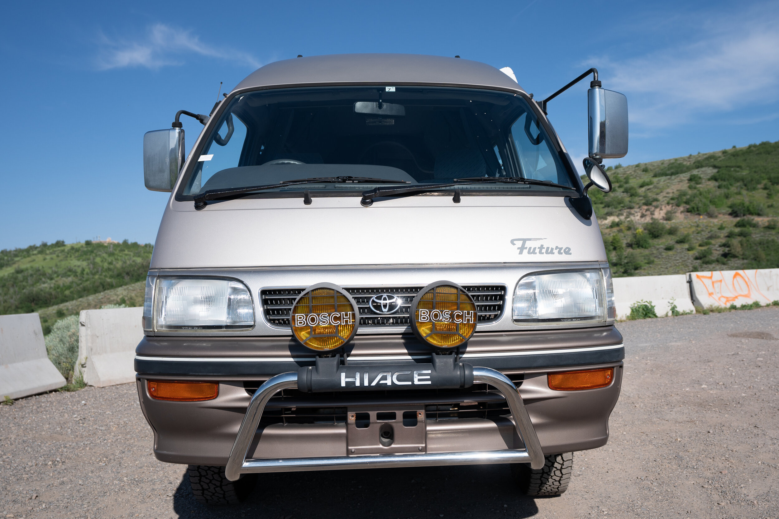 futurehiace-12.jpg