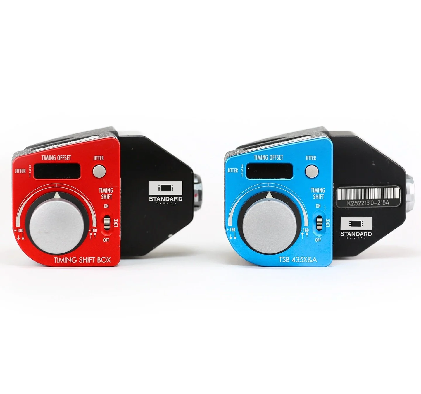 The ARRI Timing Shift Box adjusts the phase relationship of the mirror shutter to the movement. The result is the film being exposed during the pull-down phase, which creates a streaking effect. The Timing Shift Box also features a &ldquo;Jitter&rdqu