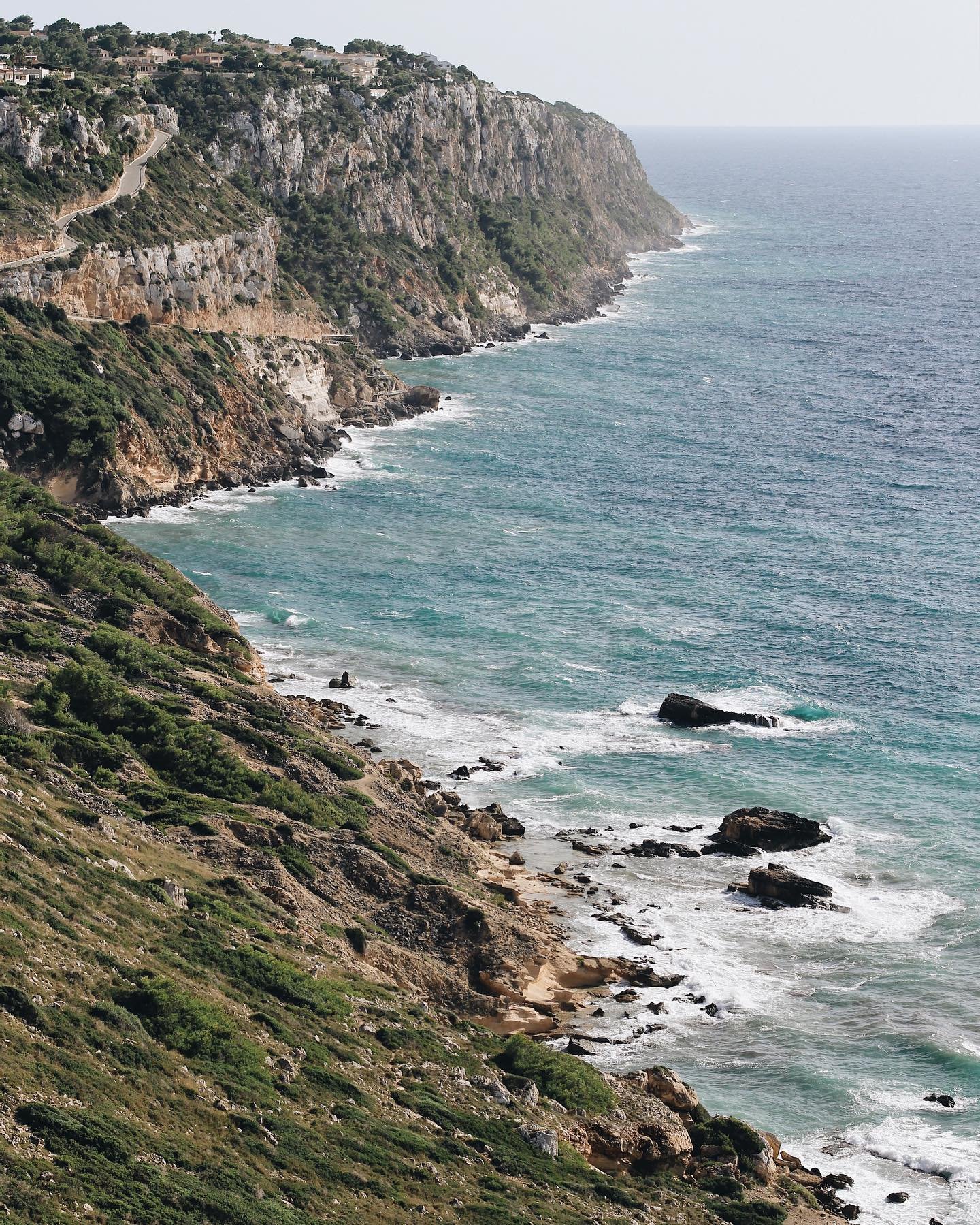 Down to the coast

#mediterraneansea #mallorca #naturephotography