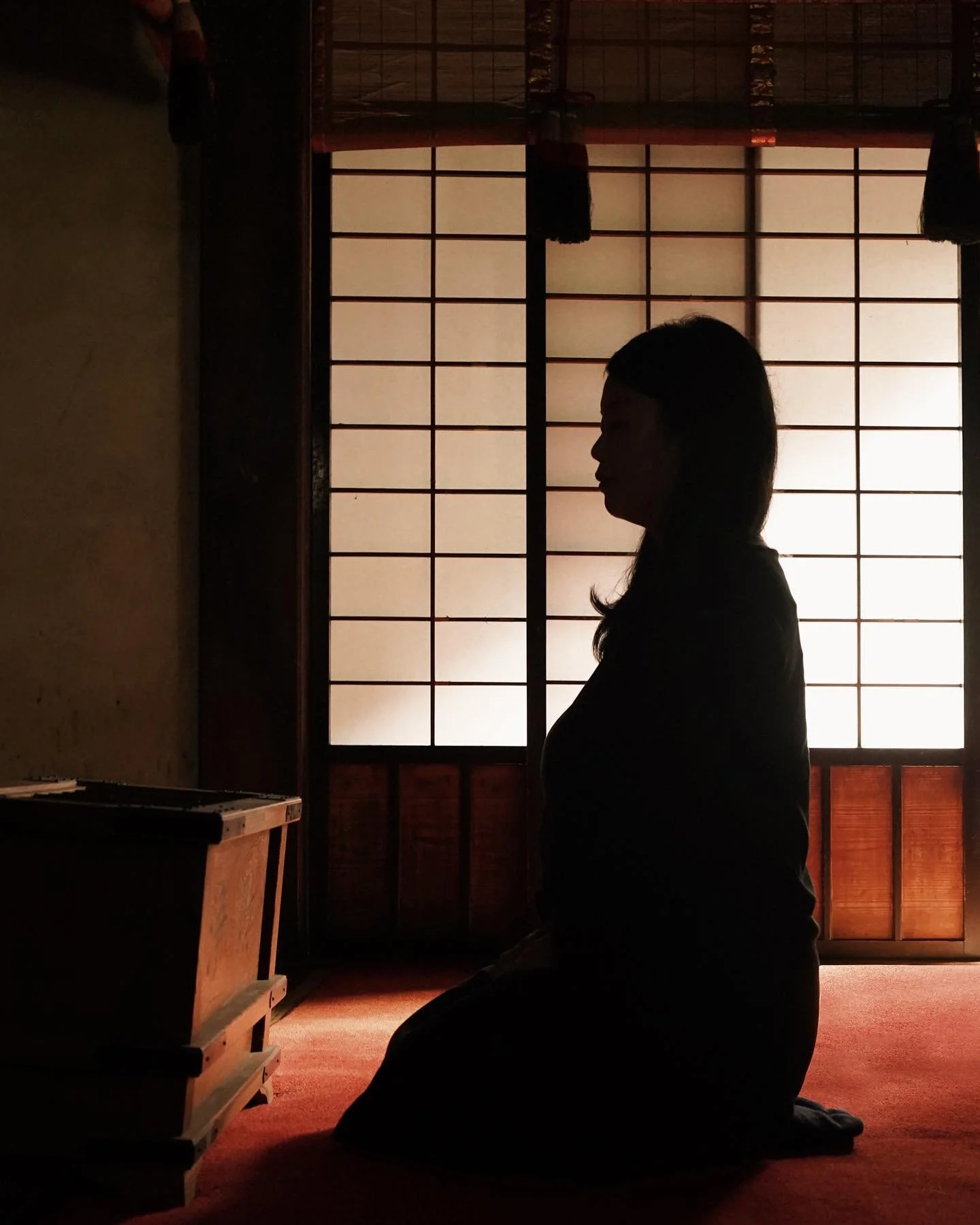 A sacred pause 📿 

Pictures for @agobay.escapes
#shima #temple #japantravelphoto #meditation