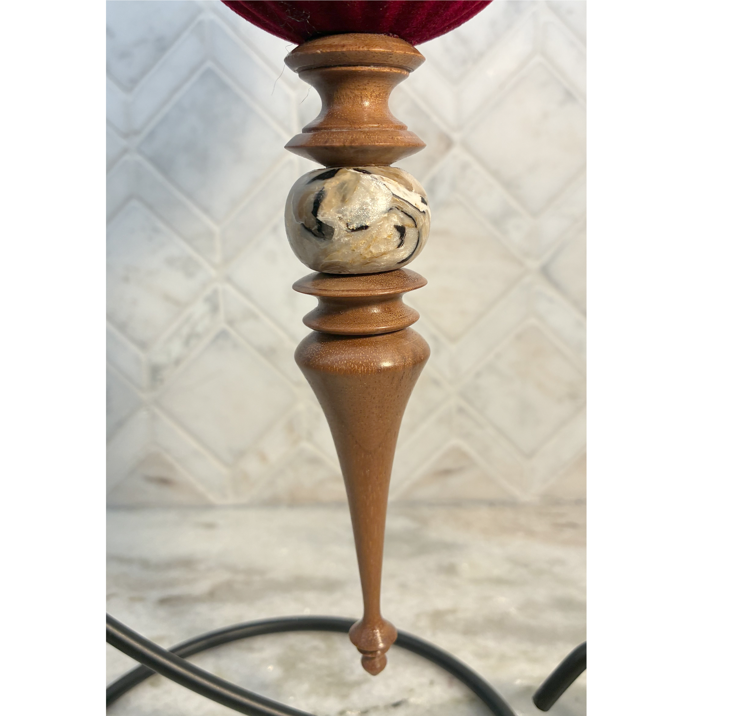 red ribbed finial.png