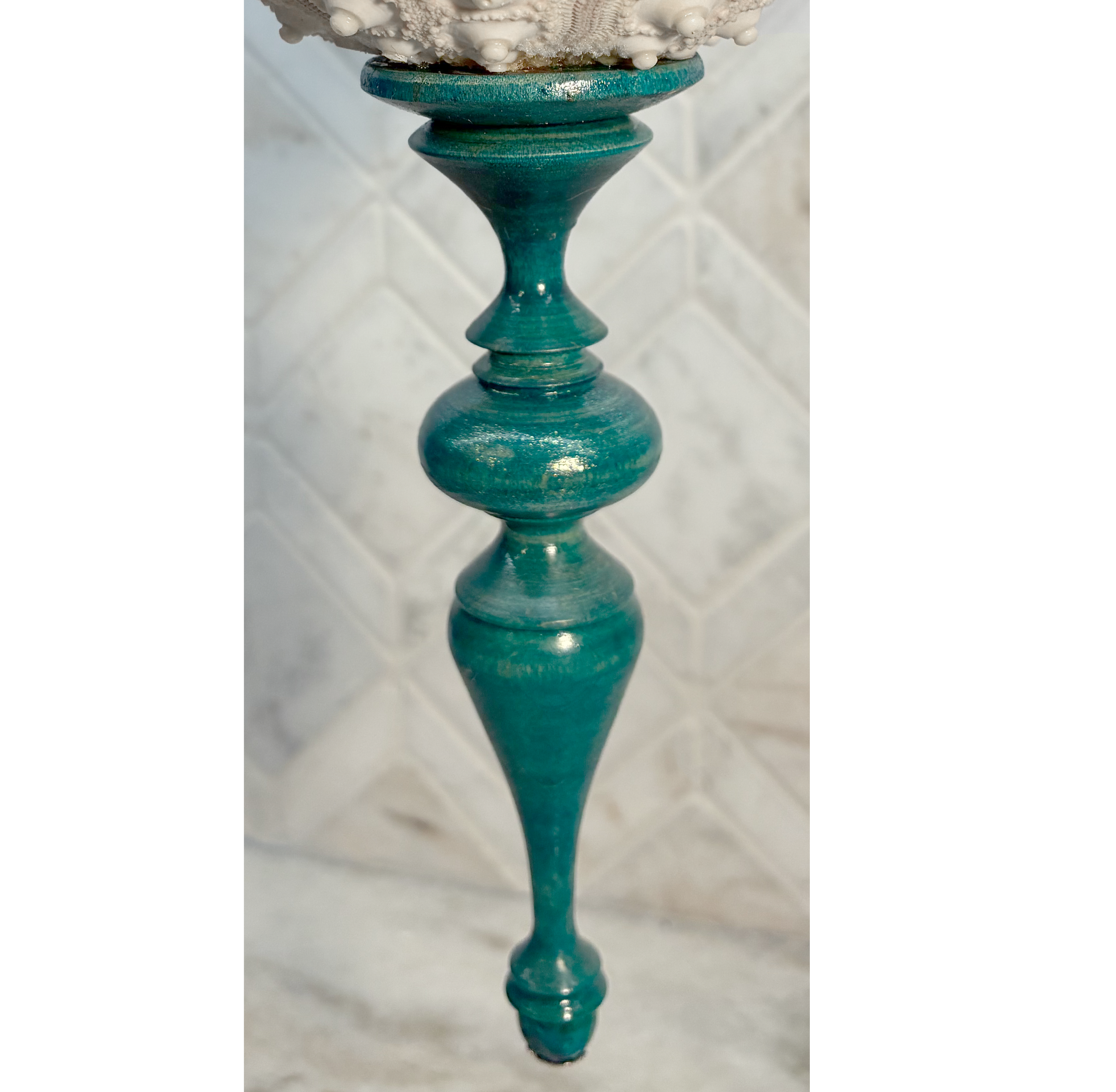 Sputnik teal finial.png