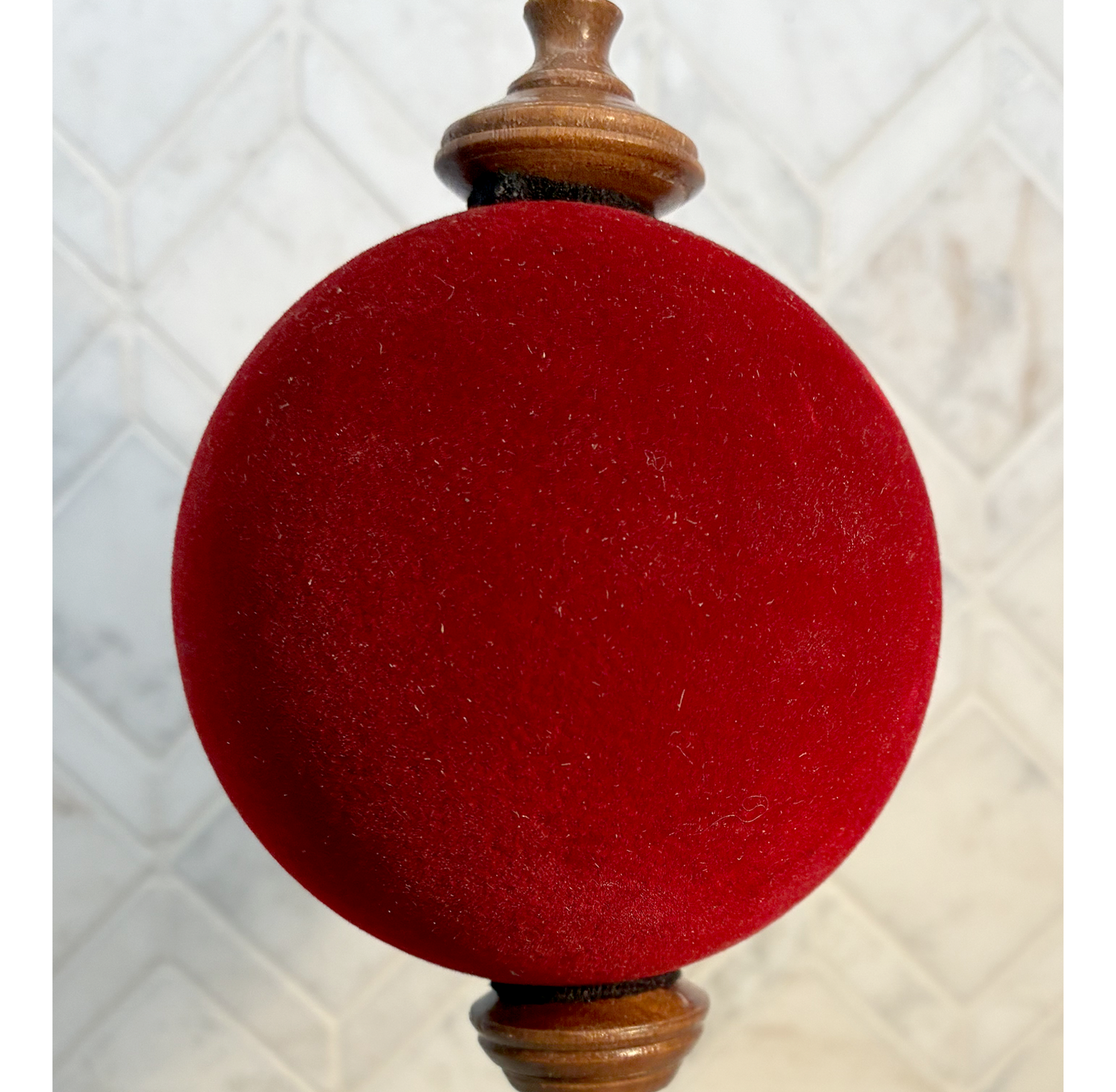flocked red close.png
