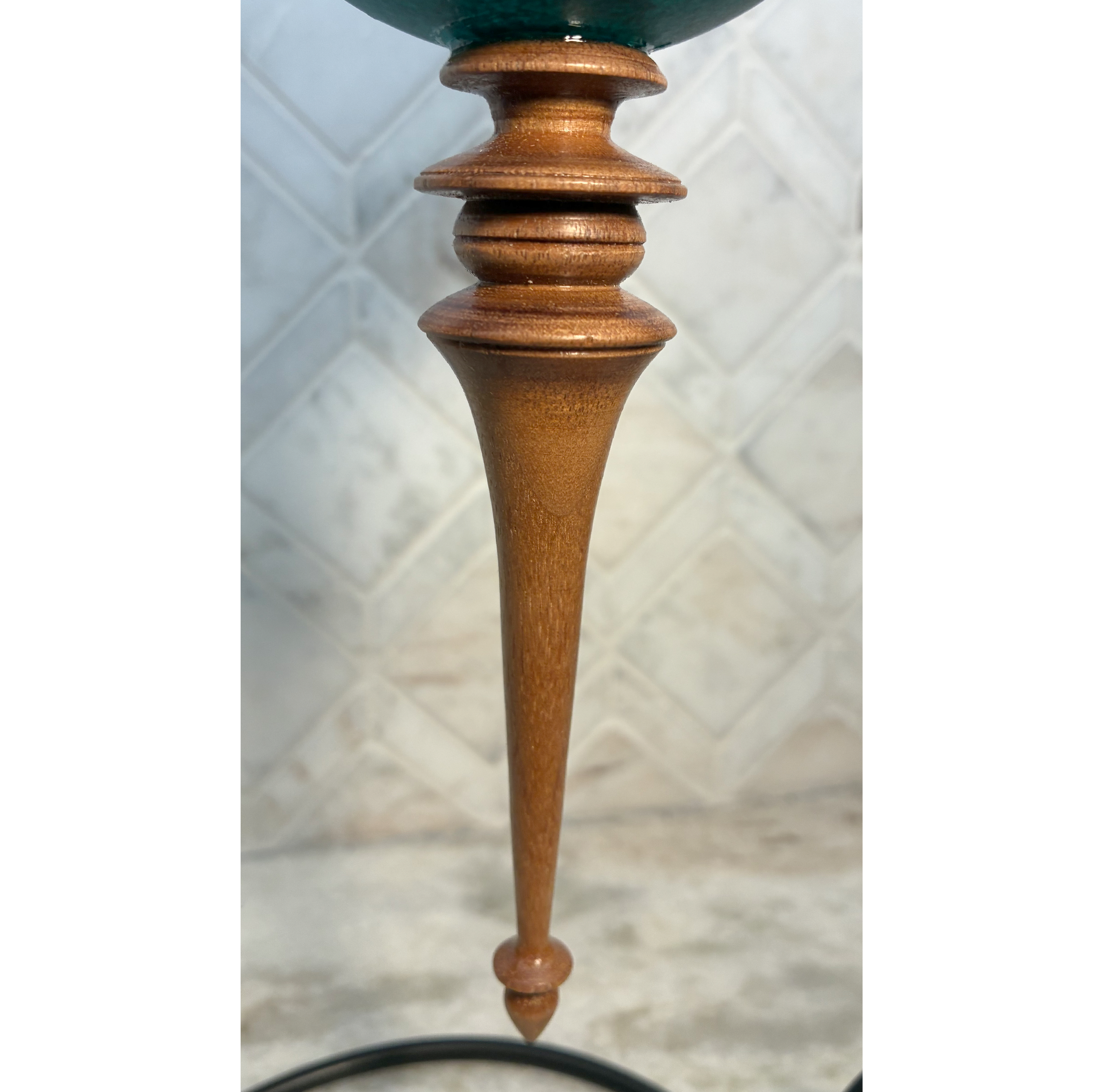 Hail Holy Queen finial.png