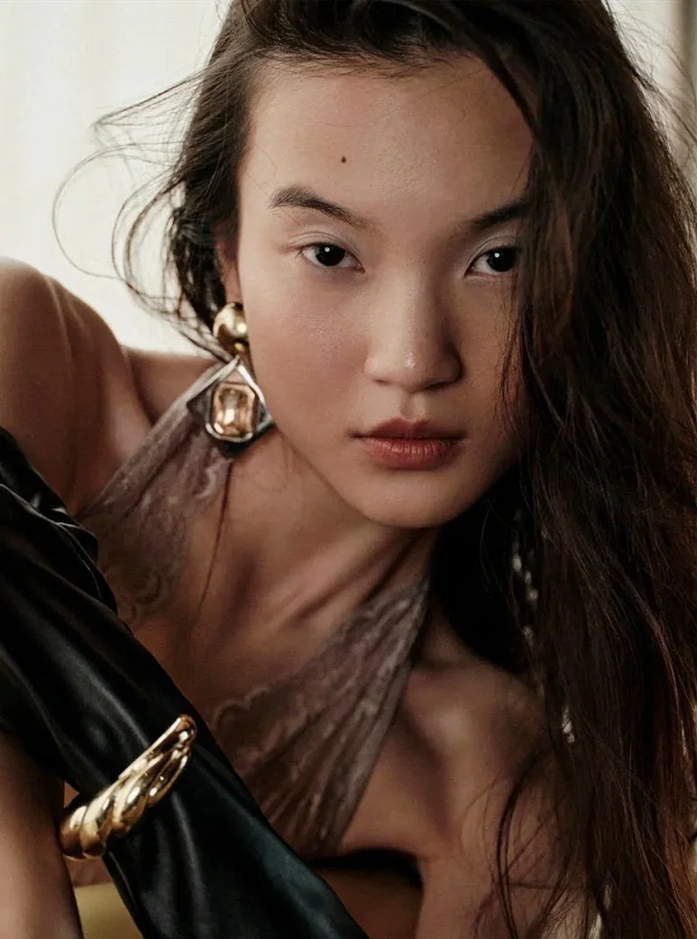 一组复古摩登的形象片_3_DAYIN STUDIO_来自小红书网页版_副本.jpg