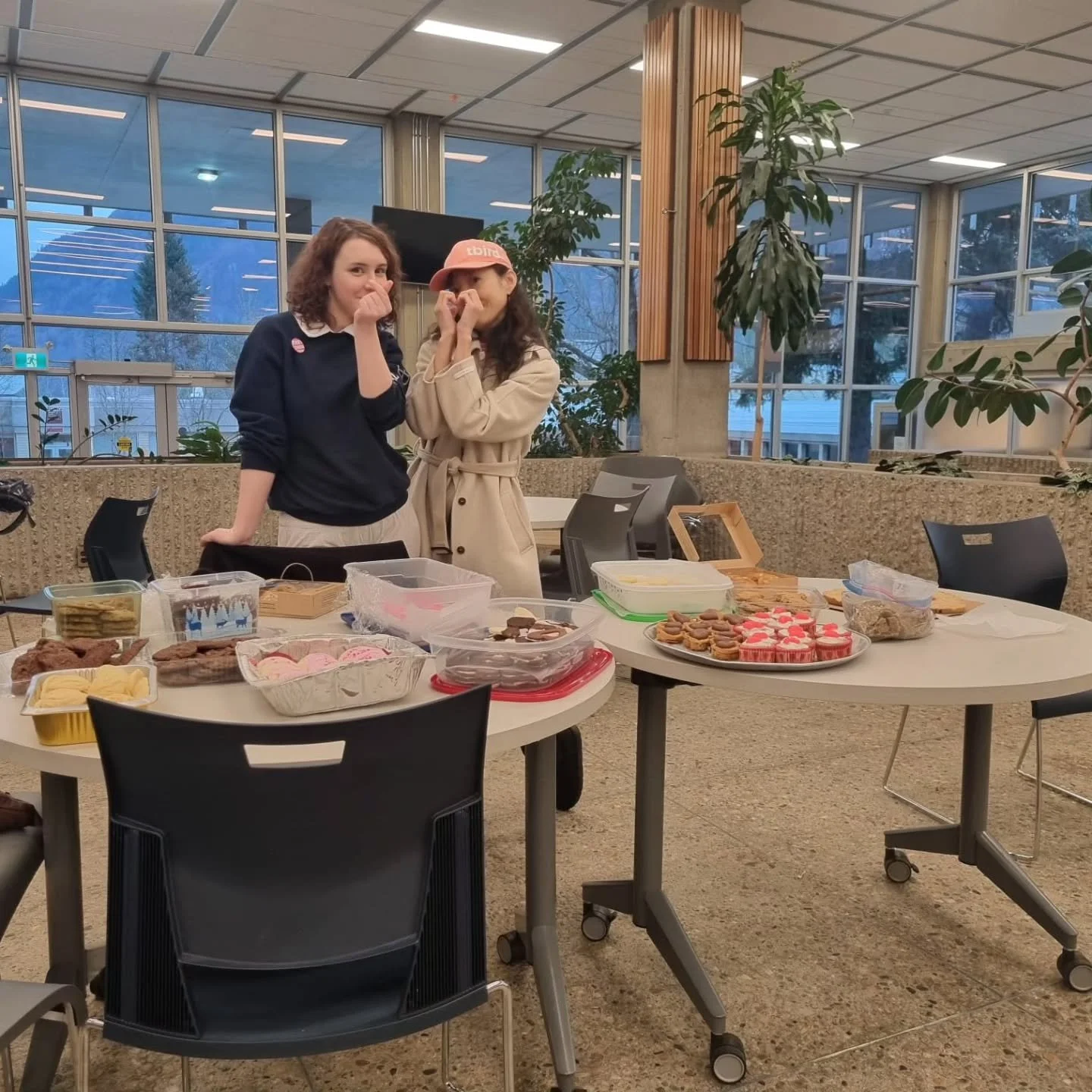 Thanks to everyone who donated to this year's Valentine's Day cookie giveaway💞

It was wonderful to share the love of community with students at the college. With midterms looming overhead, everyone was grateful for the good cheer (and the home-made