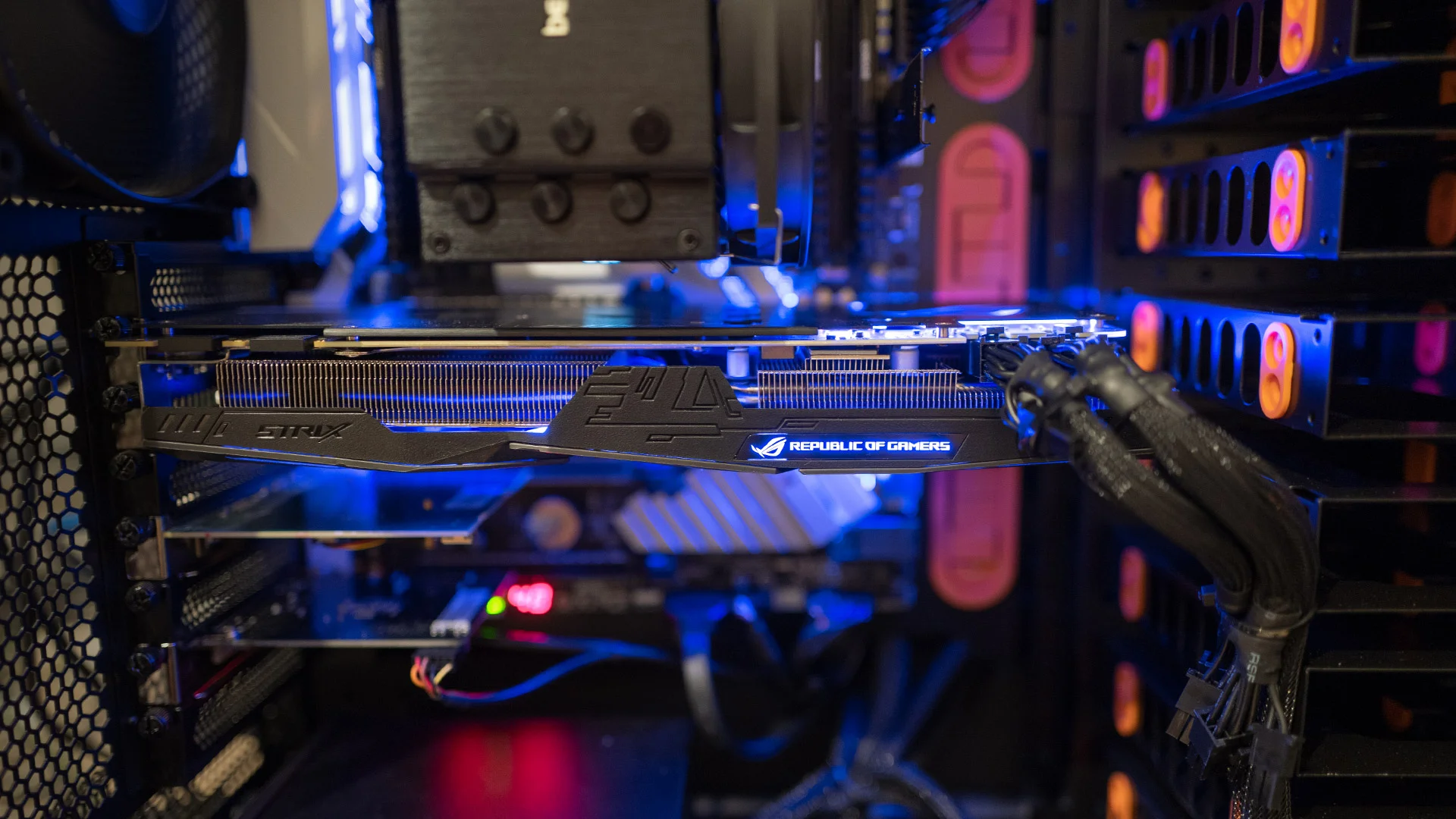 Innenleben der Video Workstation - NVIDIA Geforce GTX 1080