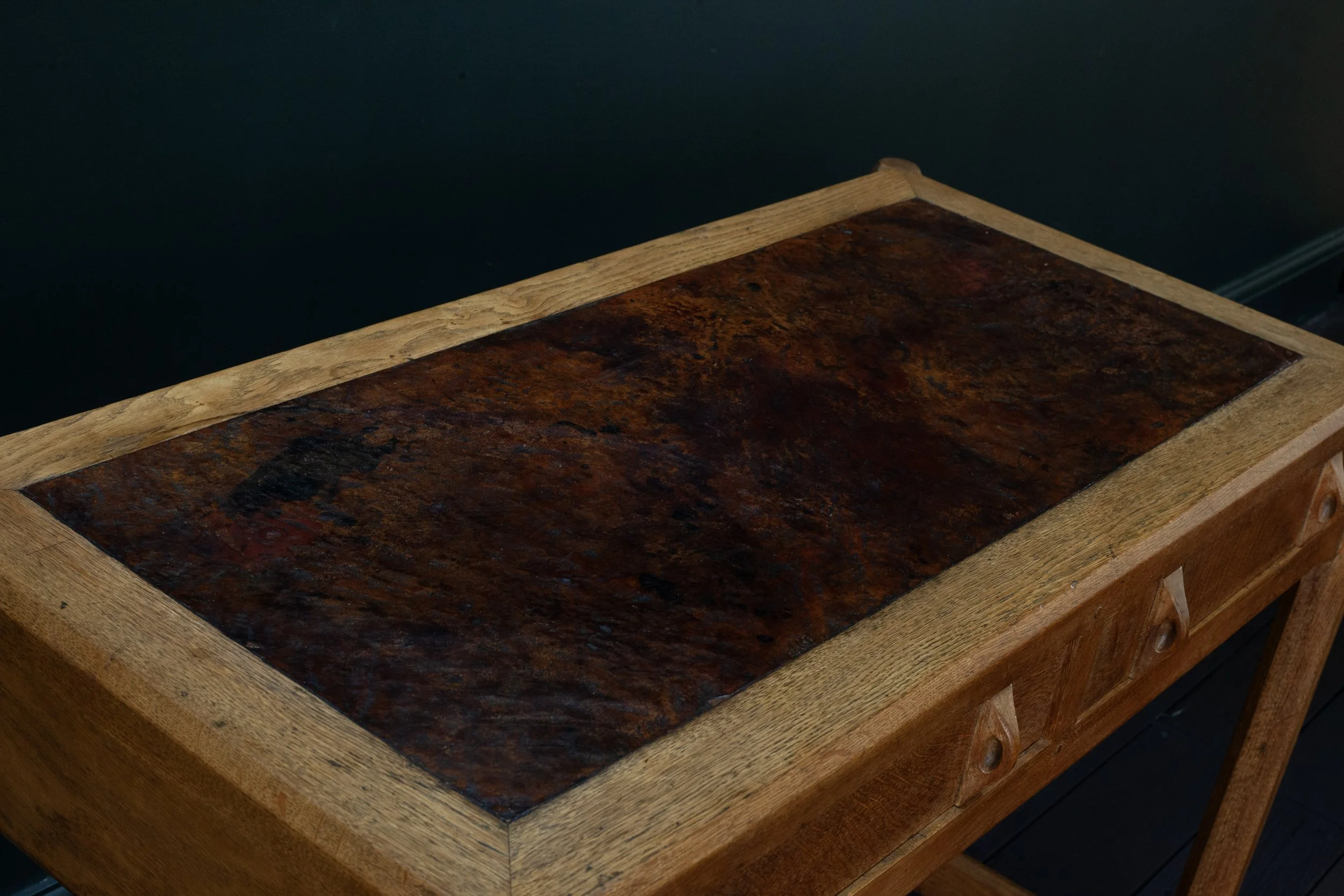 Gordon-Russell-desk-detail-leather.jpg