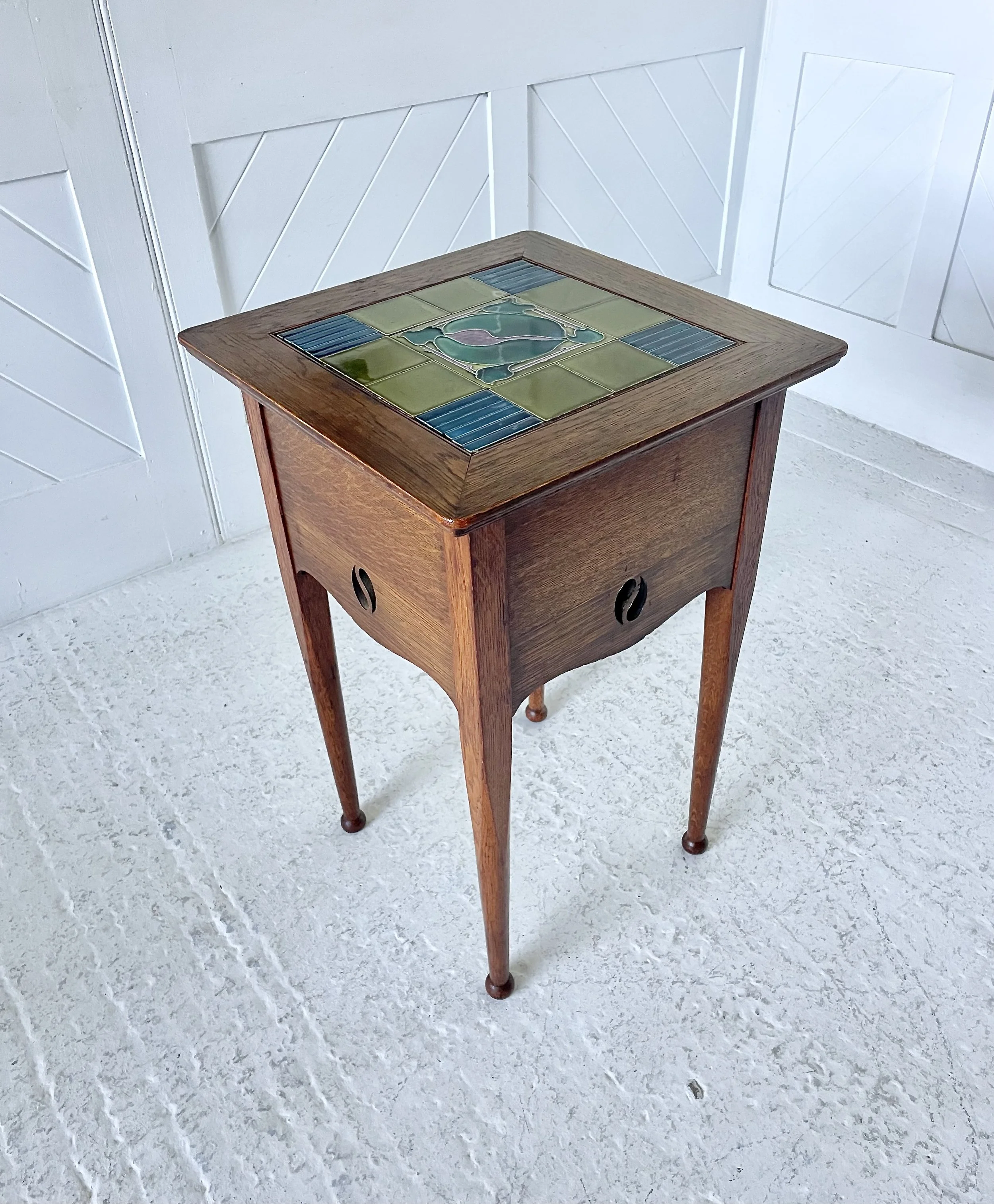 Arts & Crafts Tile Top Table