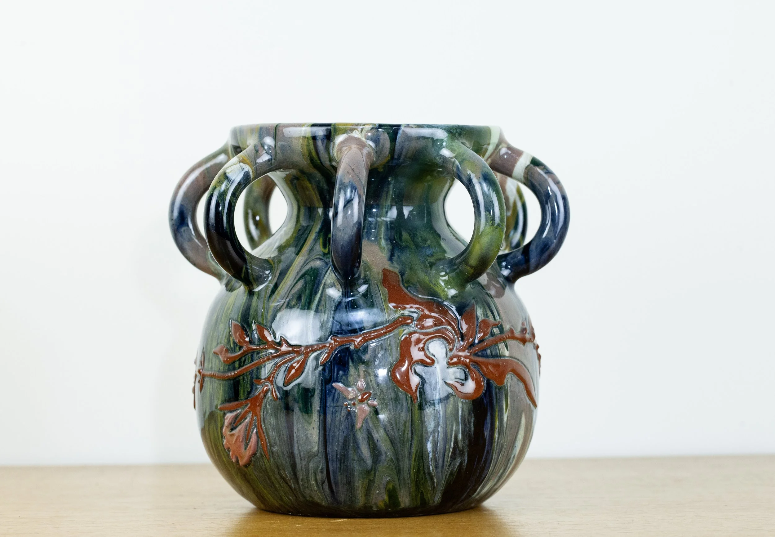 Elton-vase-eight-handles.jpg