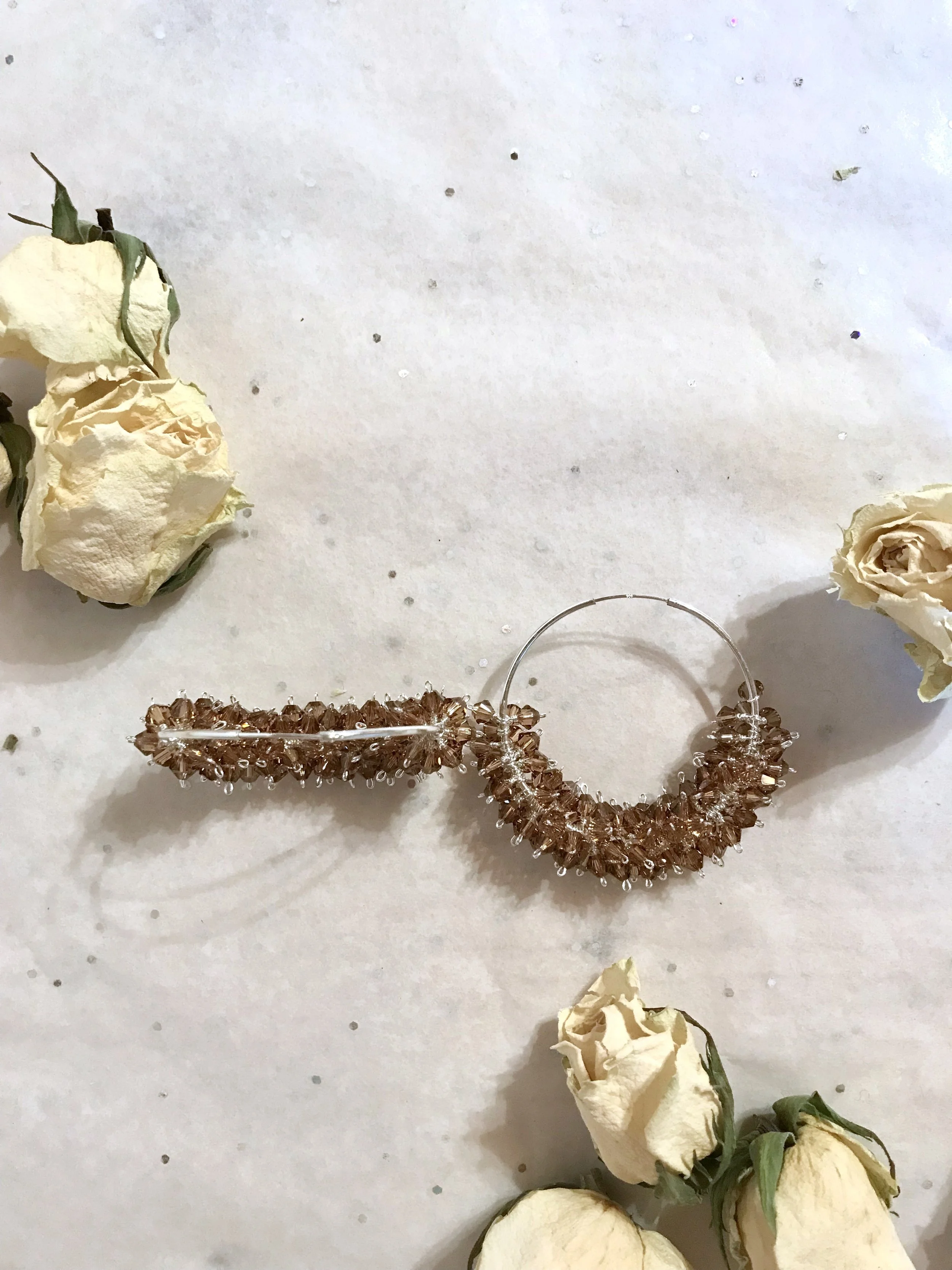 QUEEN BEE, smoked, silver